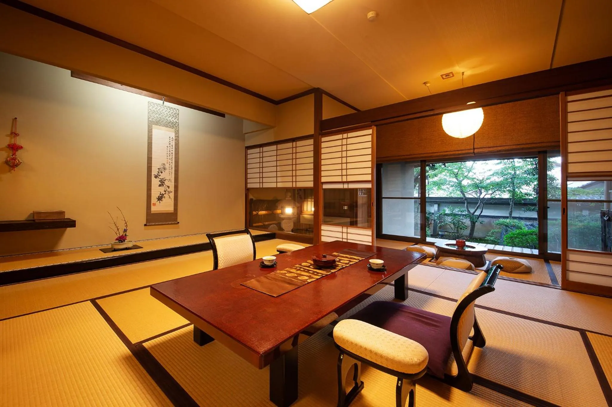 Living room in Ryoutei Ryokan Yasui
