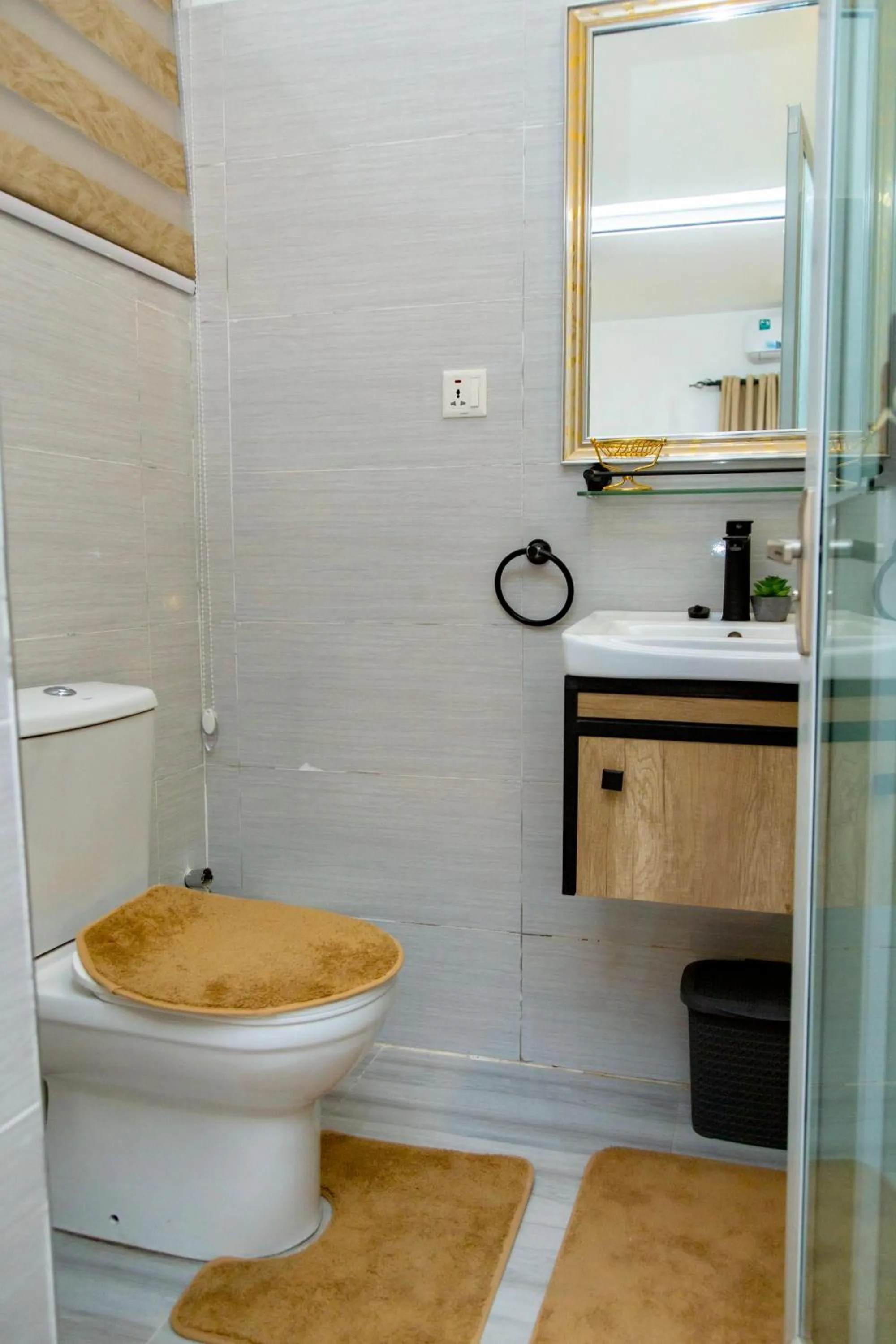 Bathroom in BryMac Hotel