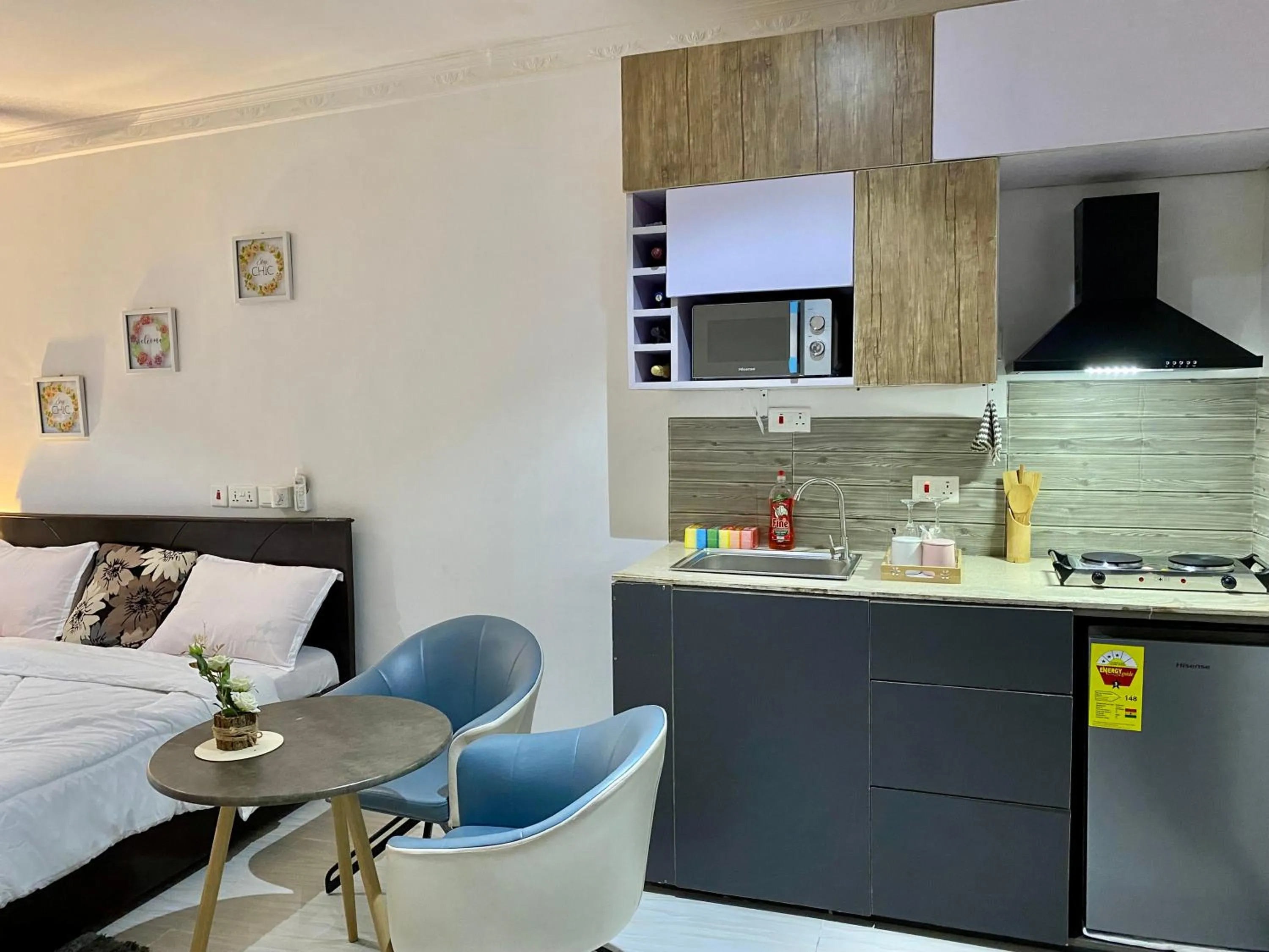 Kitchen or kitchenette in BryMac Hotel