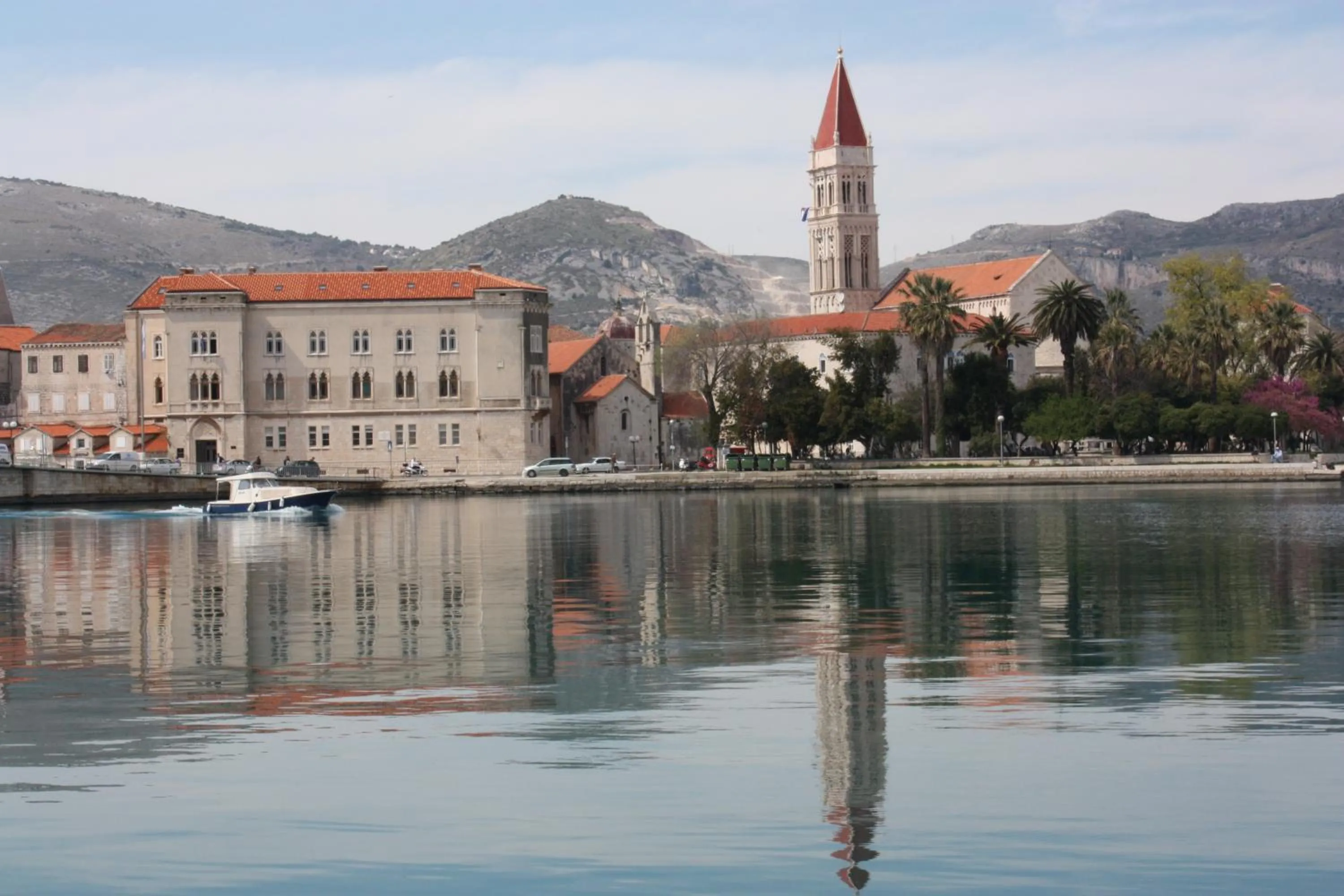 Nearby landmark in Apartments Trabakul