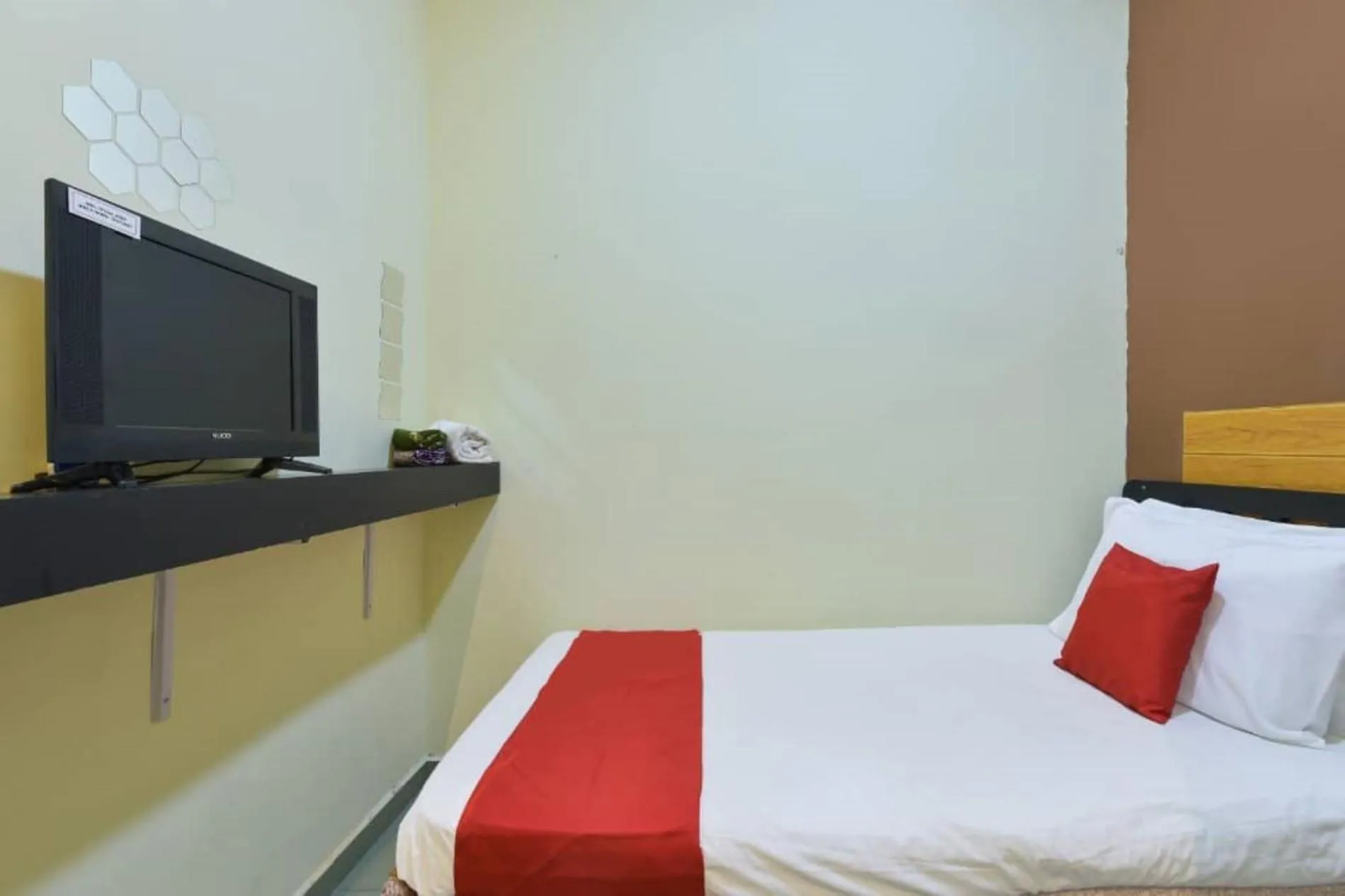 View (from property/room), Bed in Dimensi Hotel