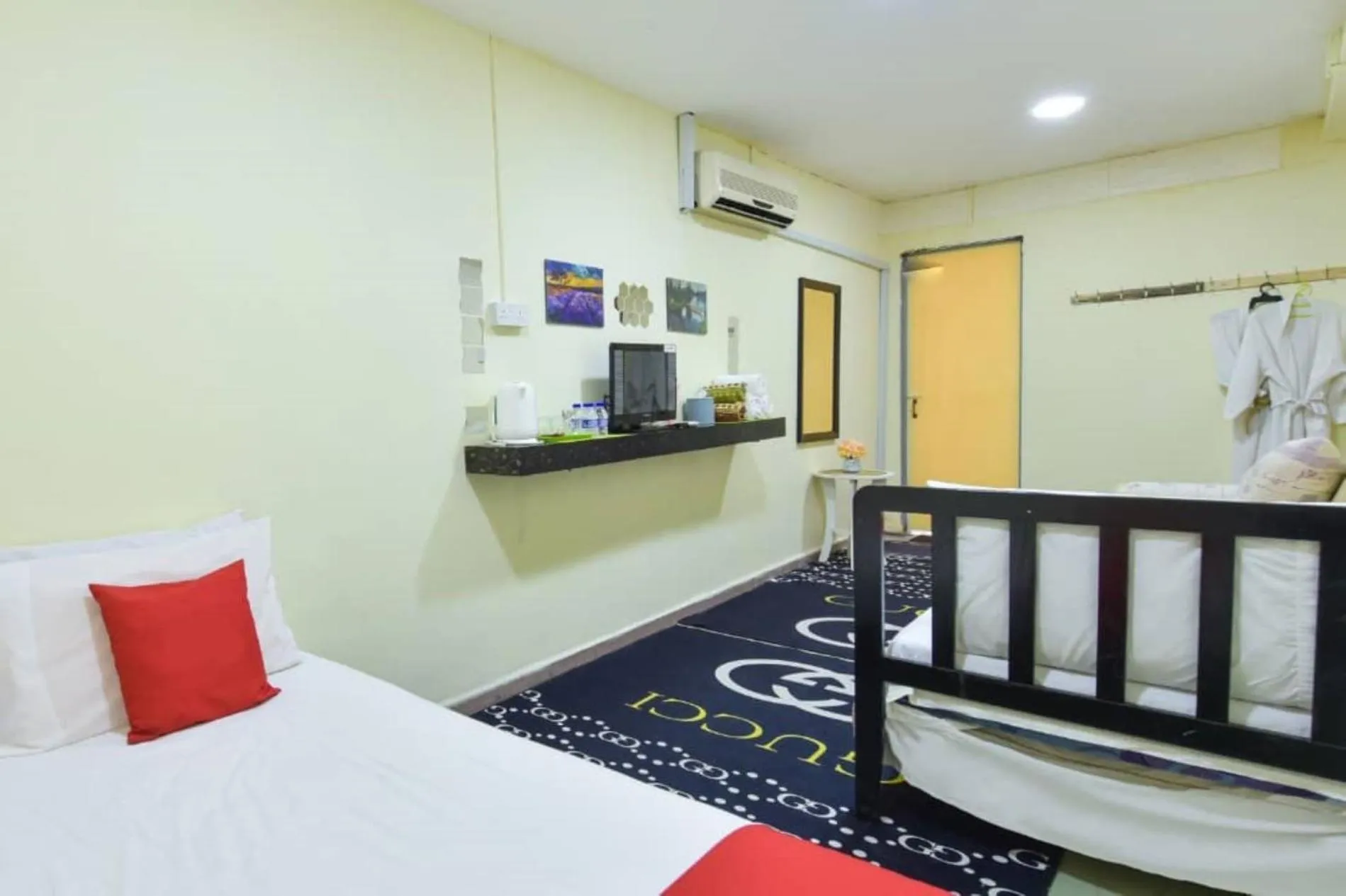 View (from property/room), Bed in Dimensi Hotel