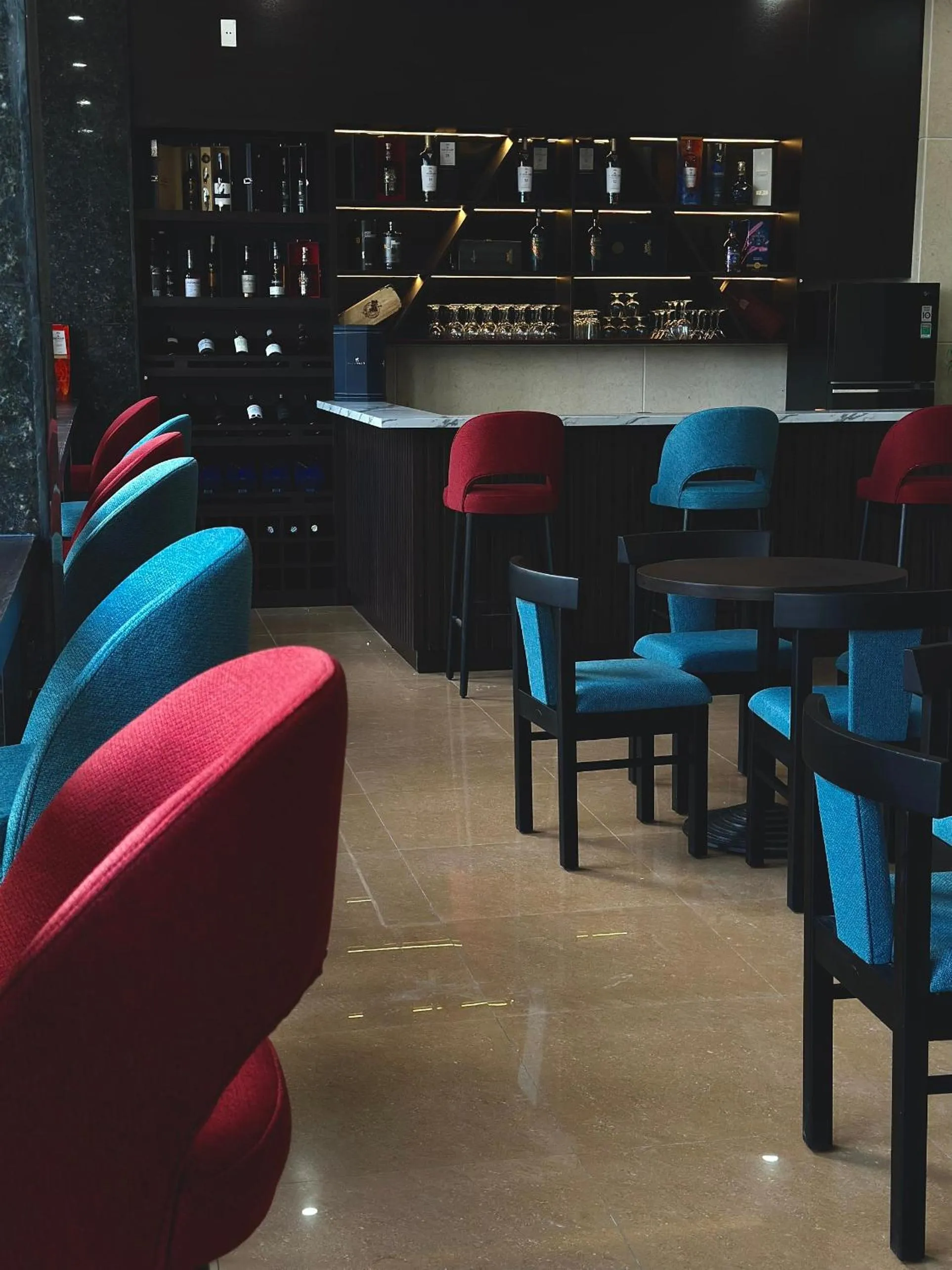 Lounge or bar in ViAn Hotel And Spa Danang