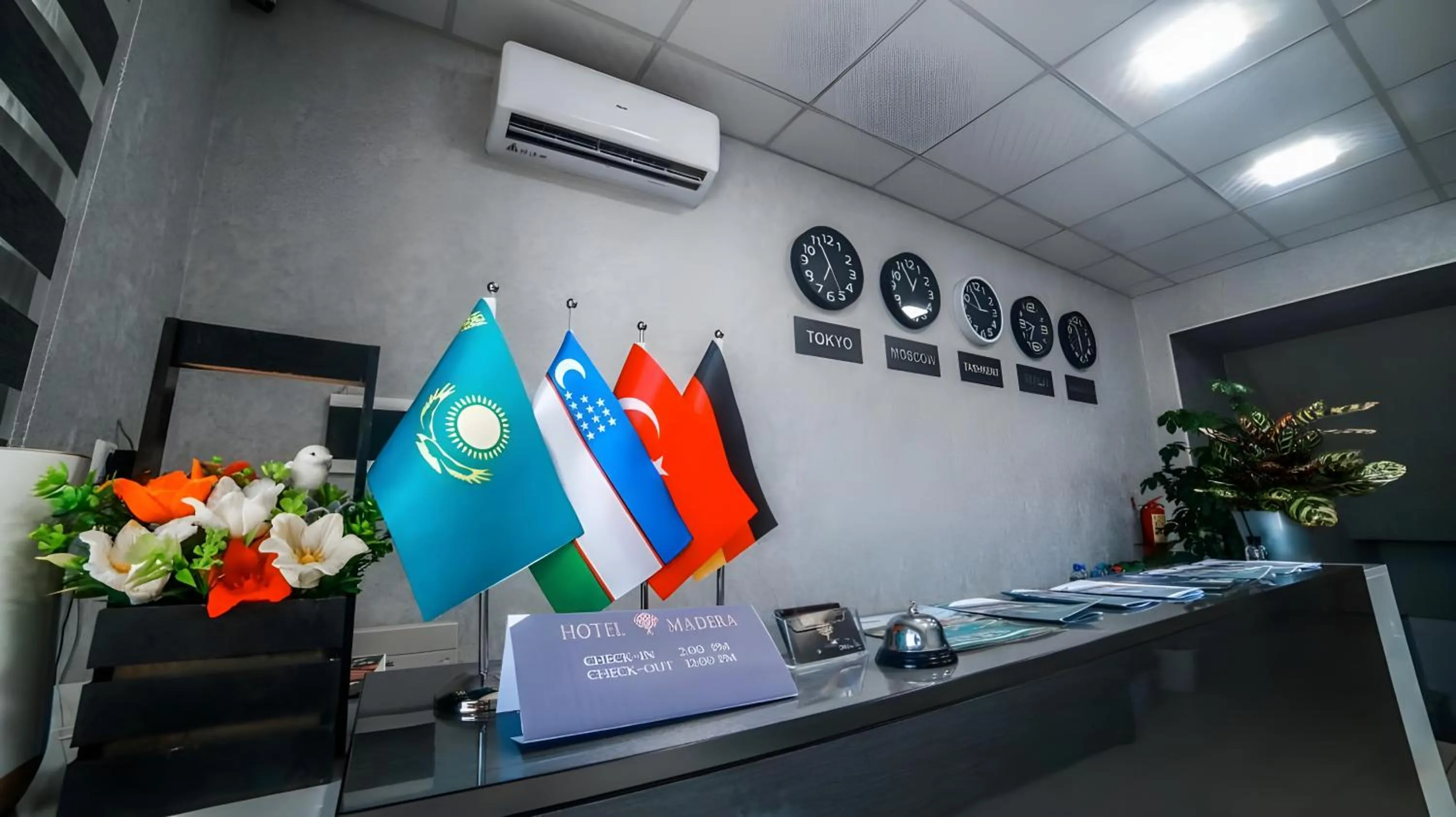 Lobby or reception in Hotel Madera