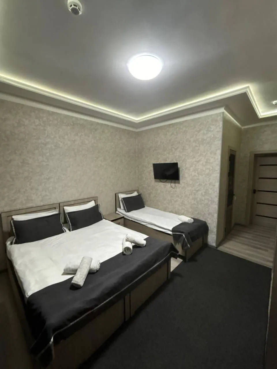 TV and multimedia, Bed in Hotel Madera