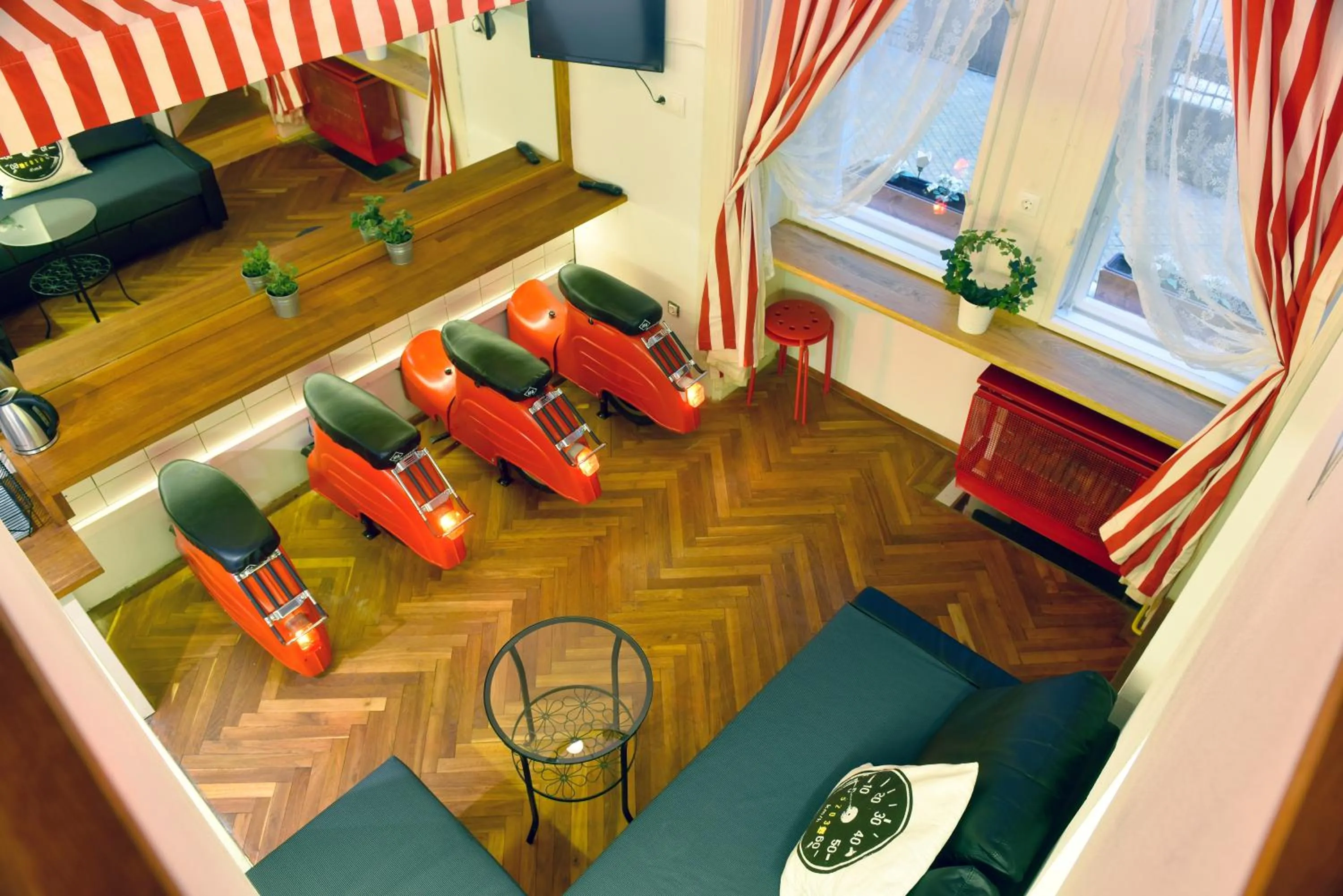 TV and multimedia in Walk Inn Váci 42