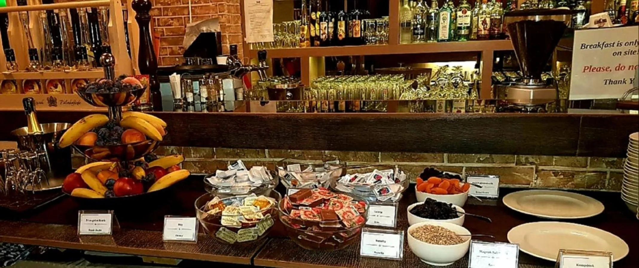 Breakfast in Walk Inn Váci 42