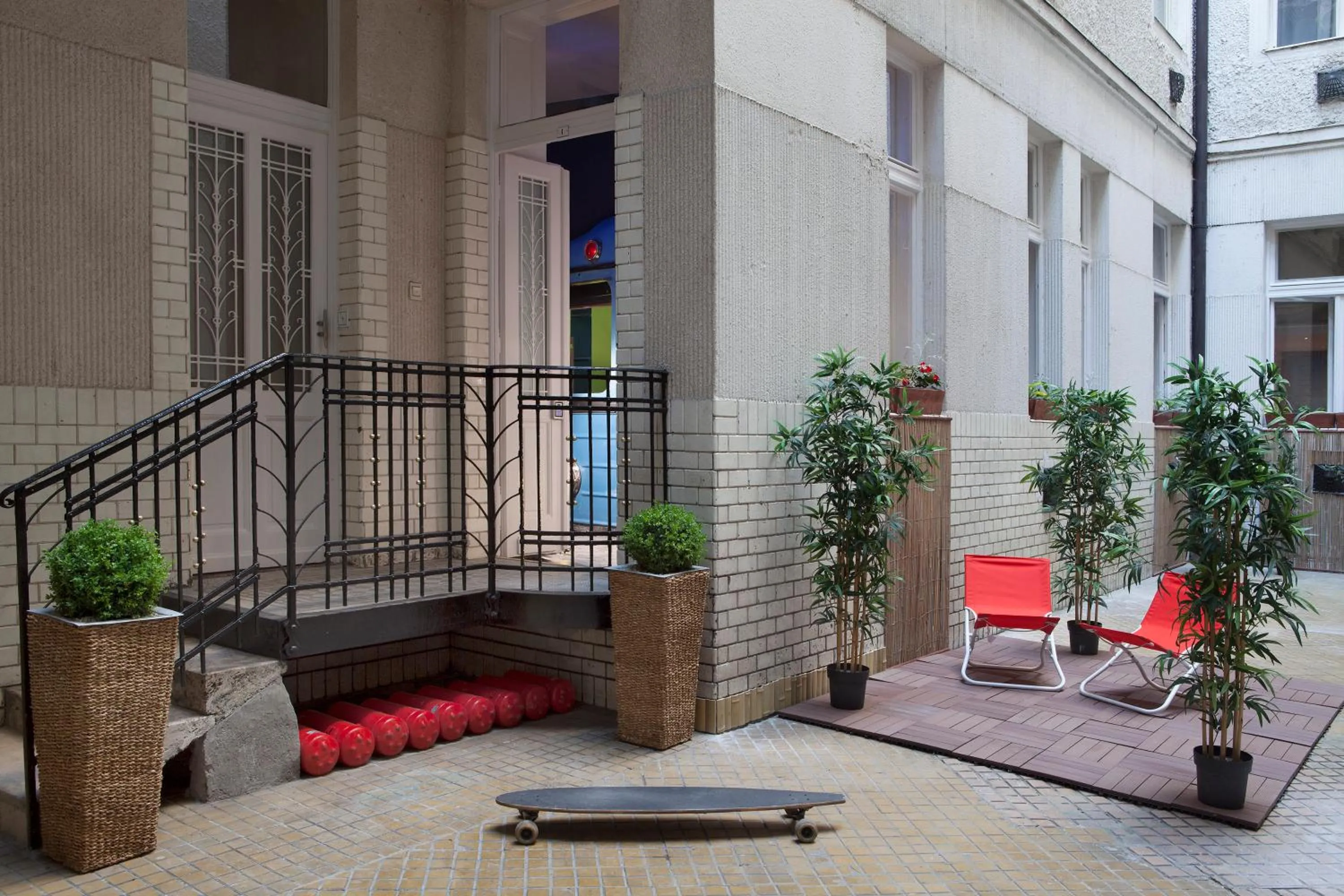 Facade/entrance in Walk Inn Váci 42