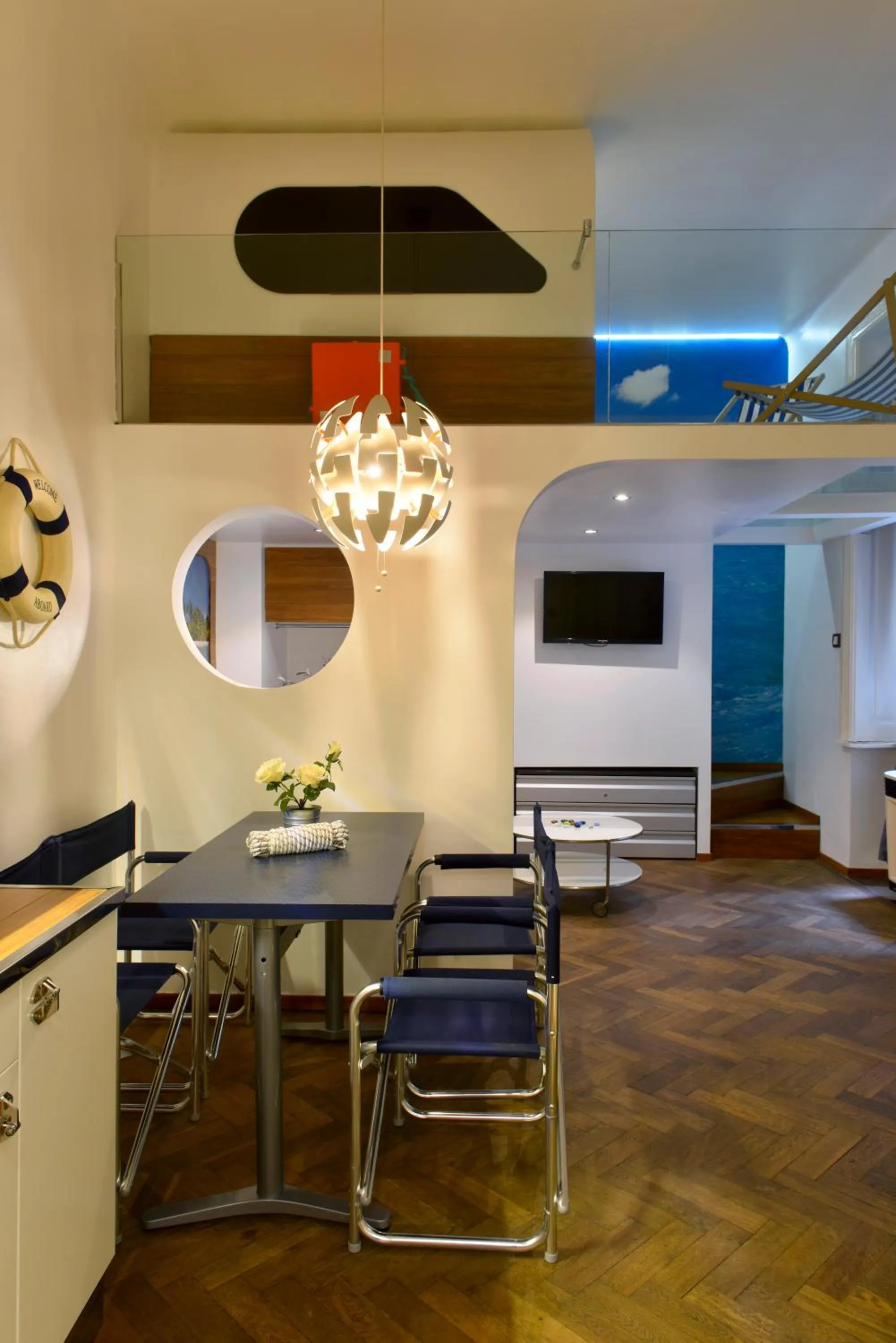 TV and multimedia in Walk Inn Váci 42