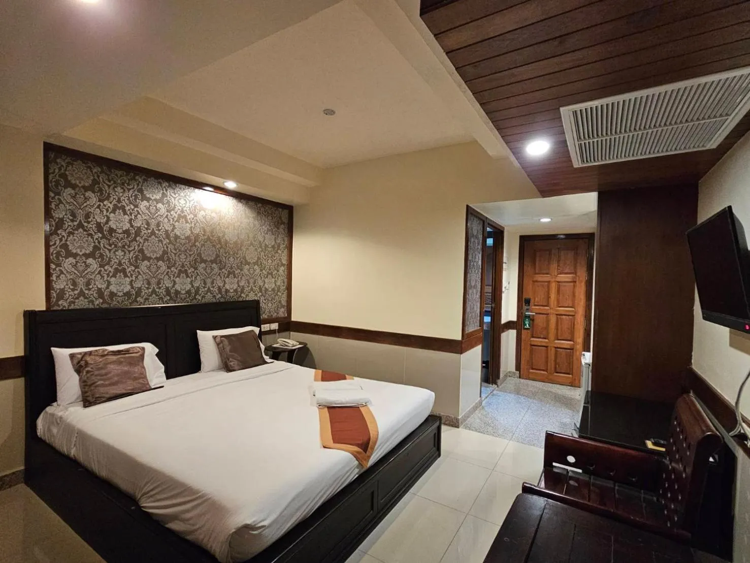 Bed in Boutique Bravo Hotel