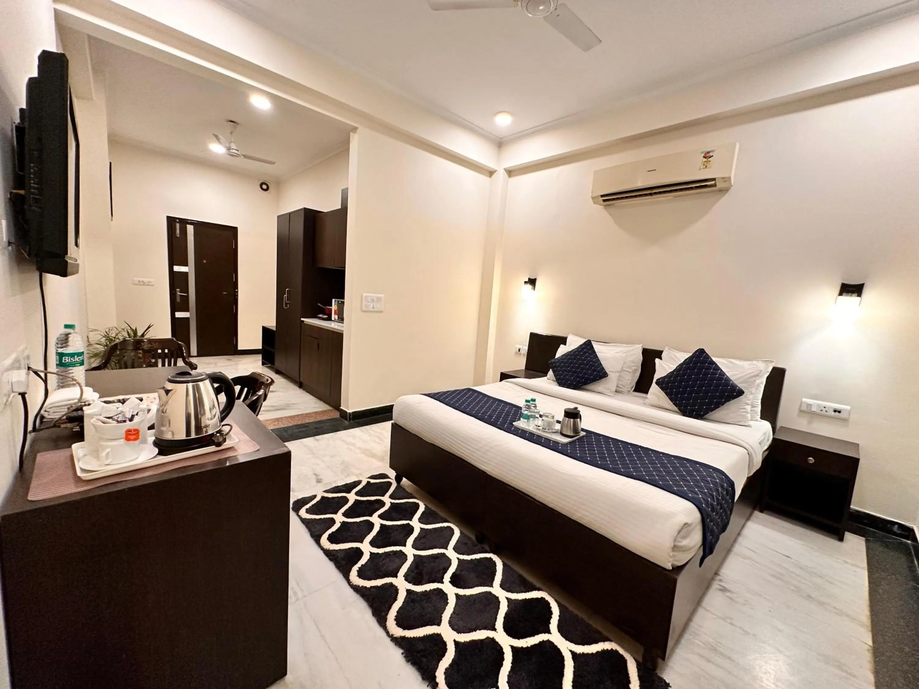 HOLLYHOCKS RESIDENCY