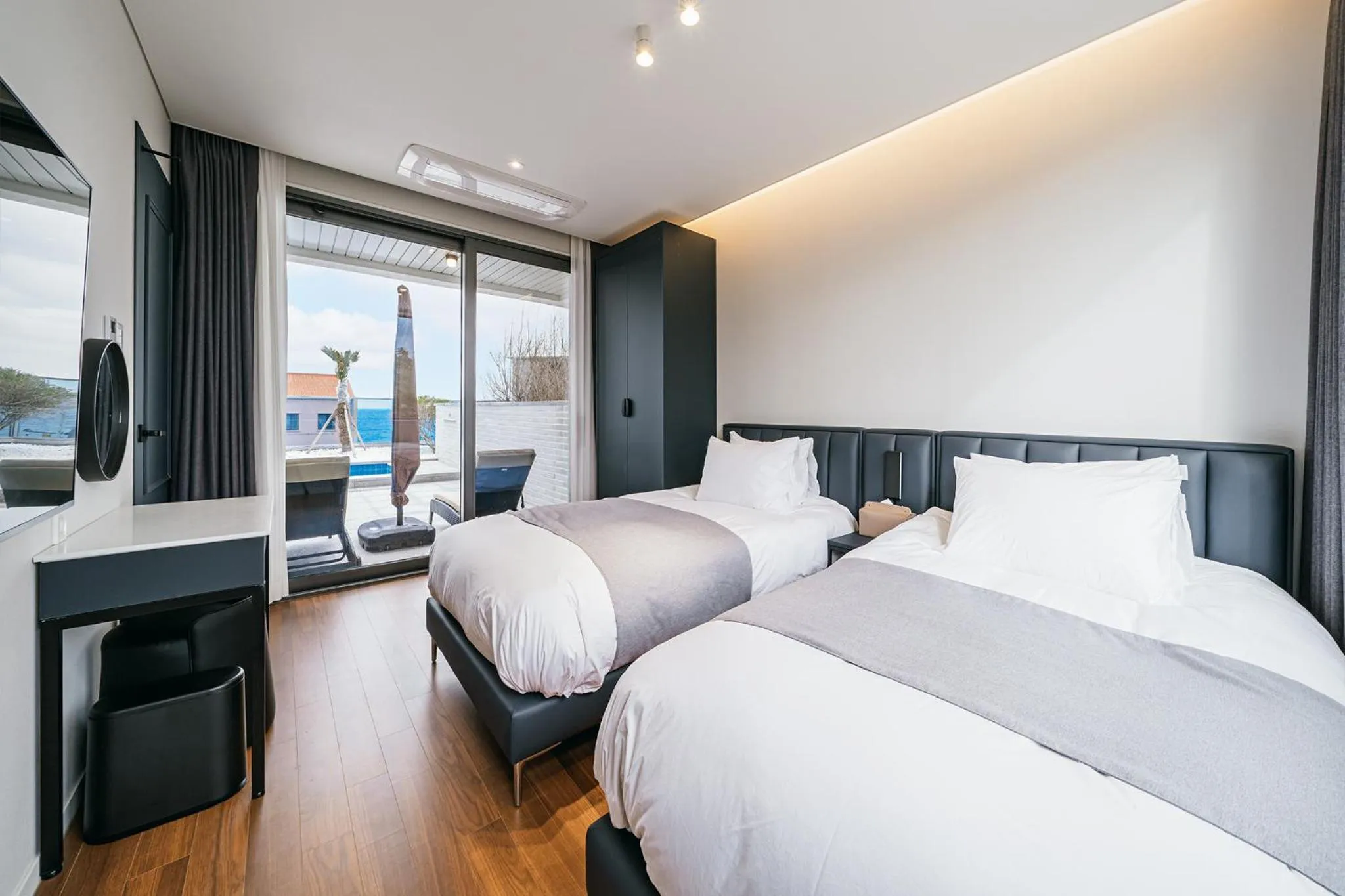 Bed in Ddosi Aewol Pool Villa