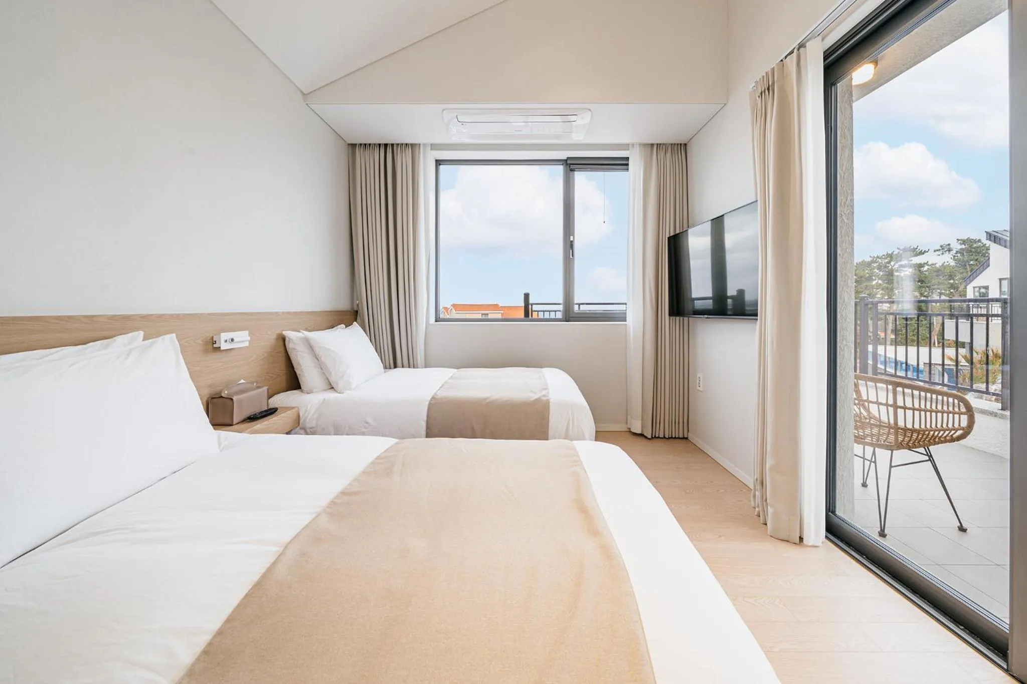 Bed in Ddosi Aewol Pool Villa