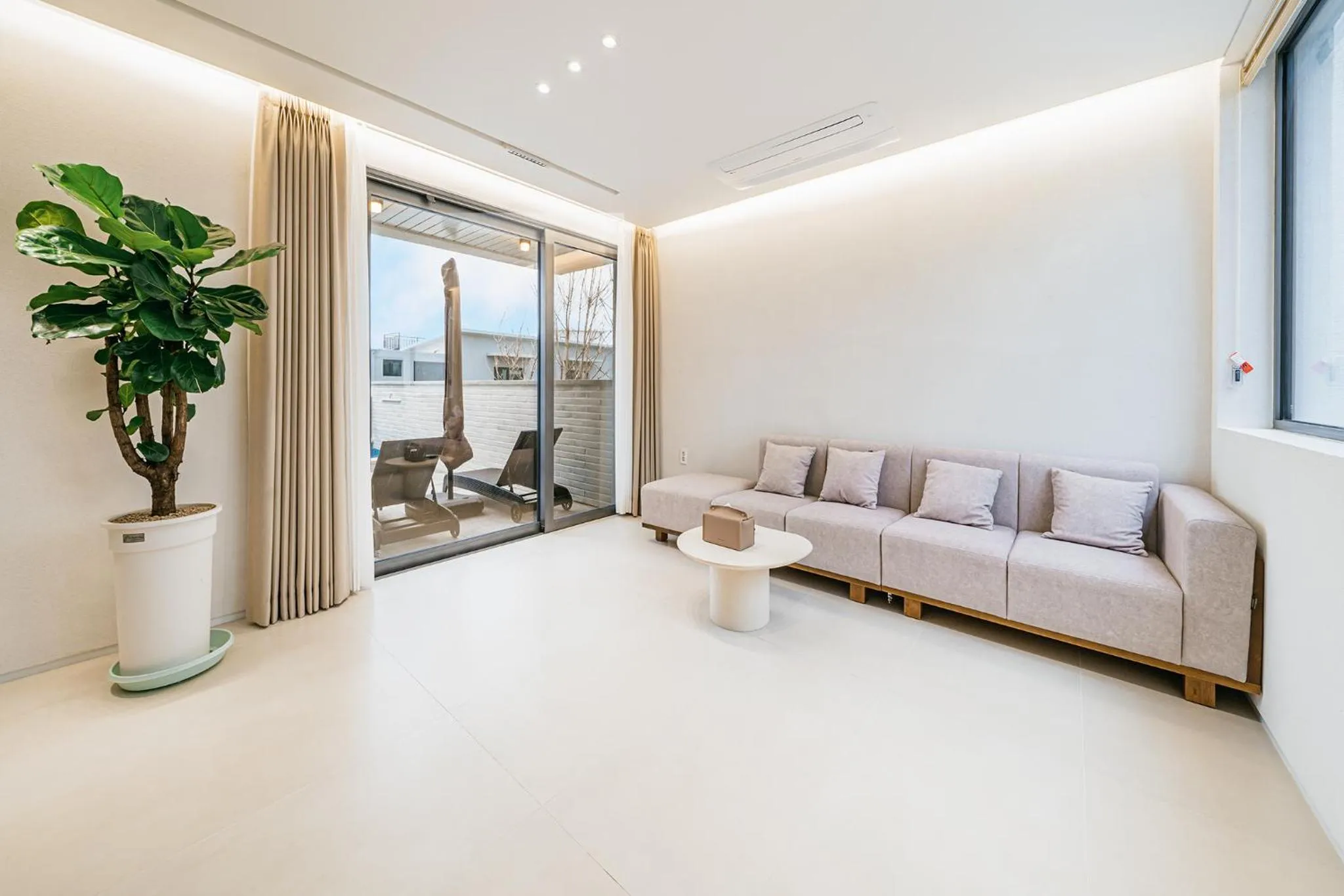 Balcony/Terrace in Ddosi Aewol Pool Villa