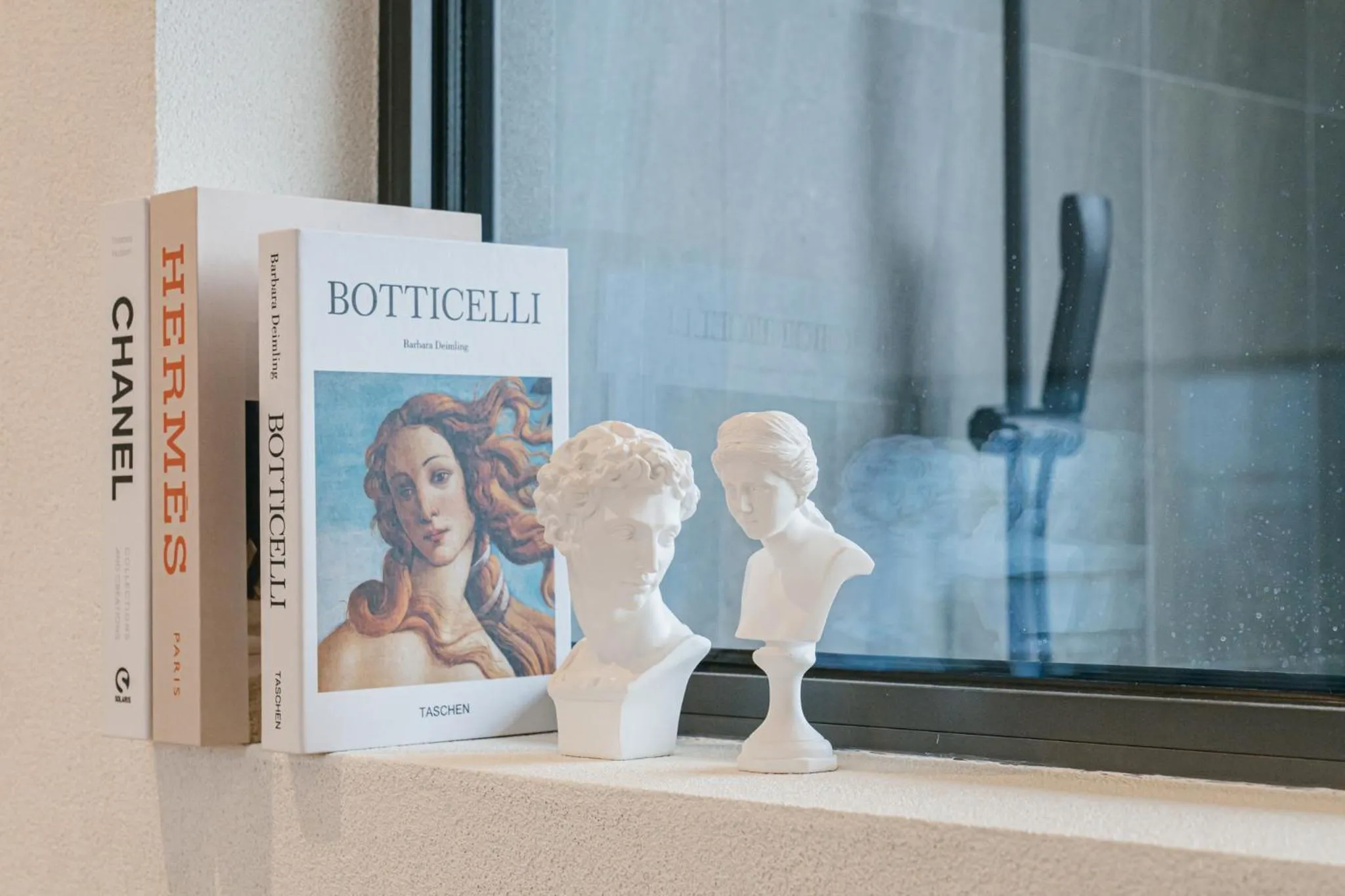 Decorative detail in Ddosi Aewol Pool Villa