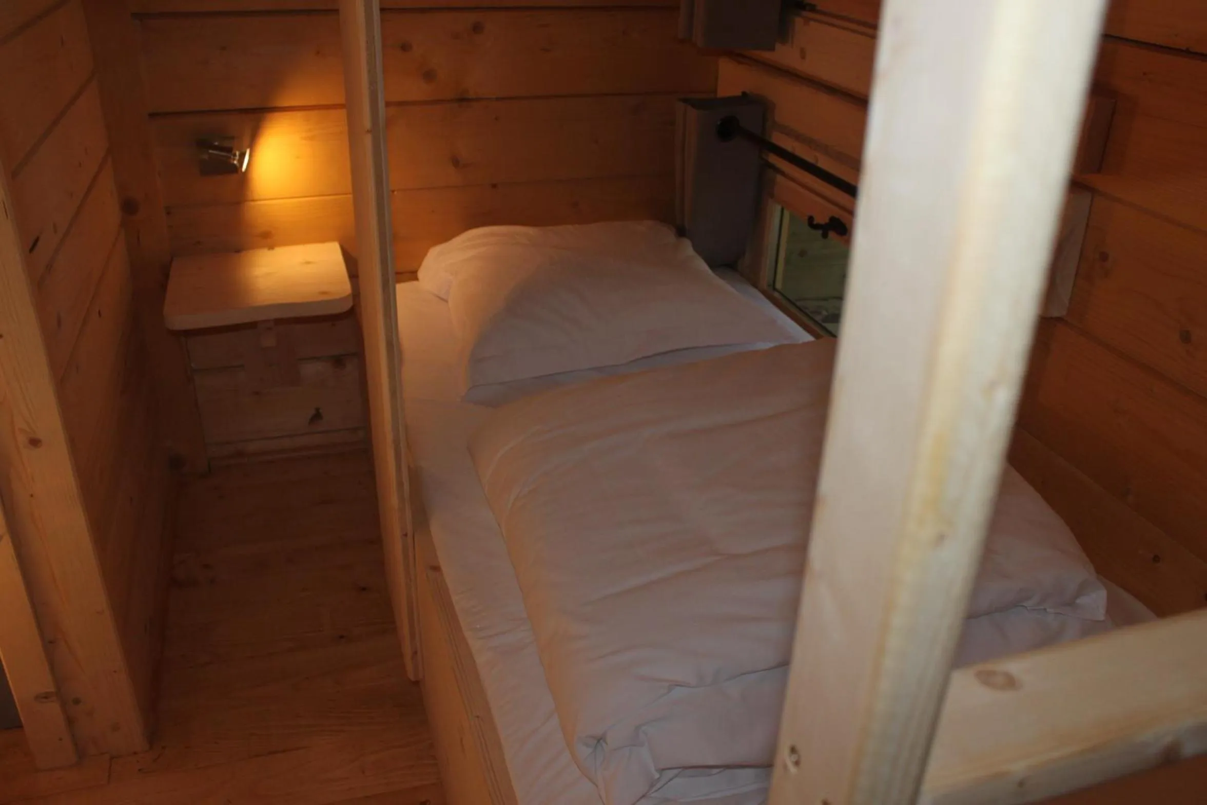 bunk bed, Bed in Les Cabanes Dans Les Bois Logis Hôtel