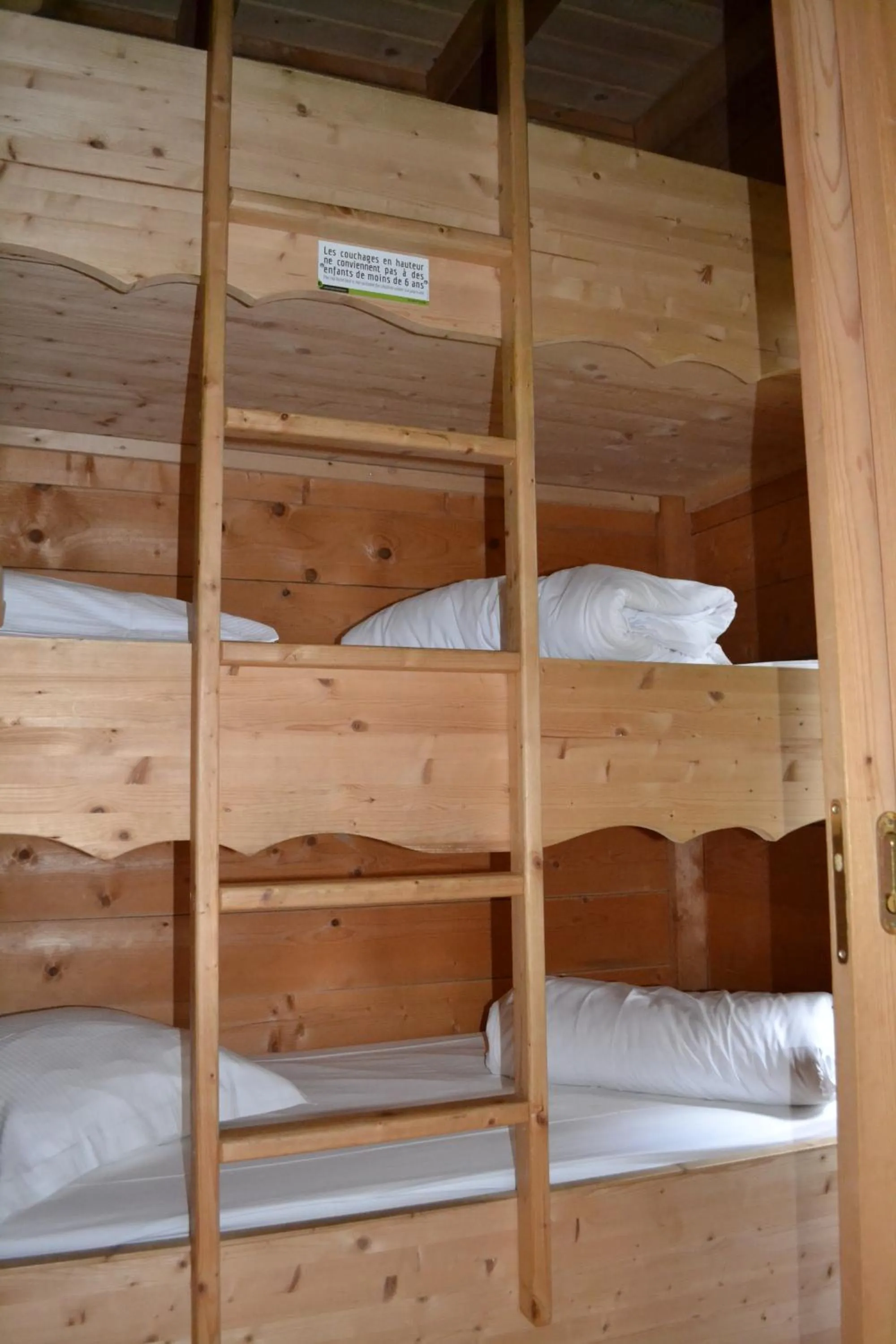 Bedroom, Bed in Les Cabanes Dans Les Bois Logis Hôtel