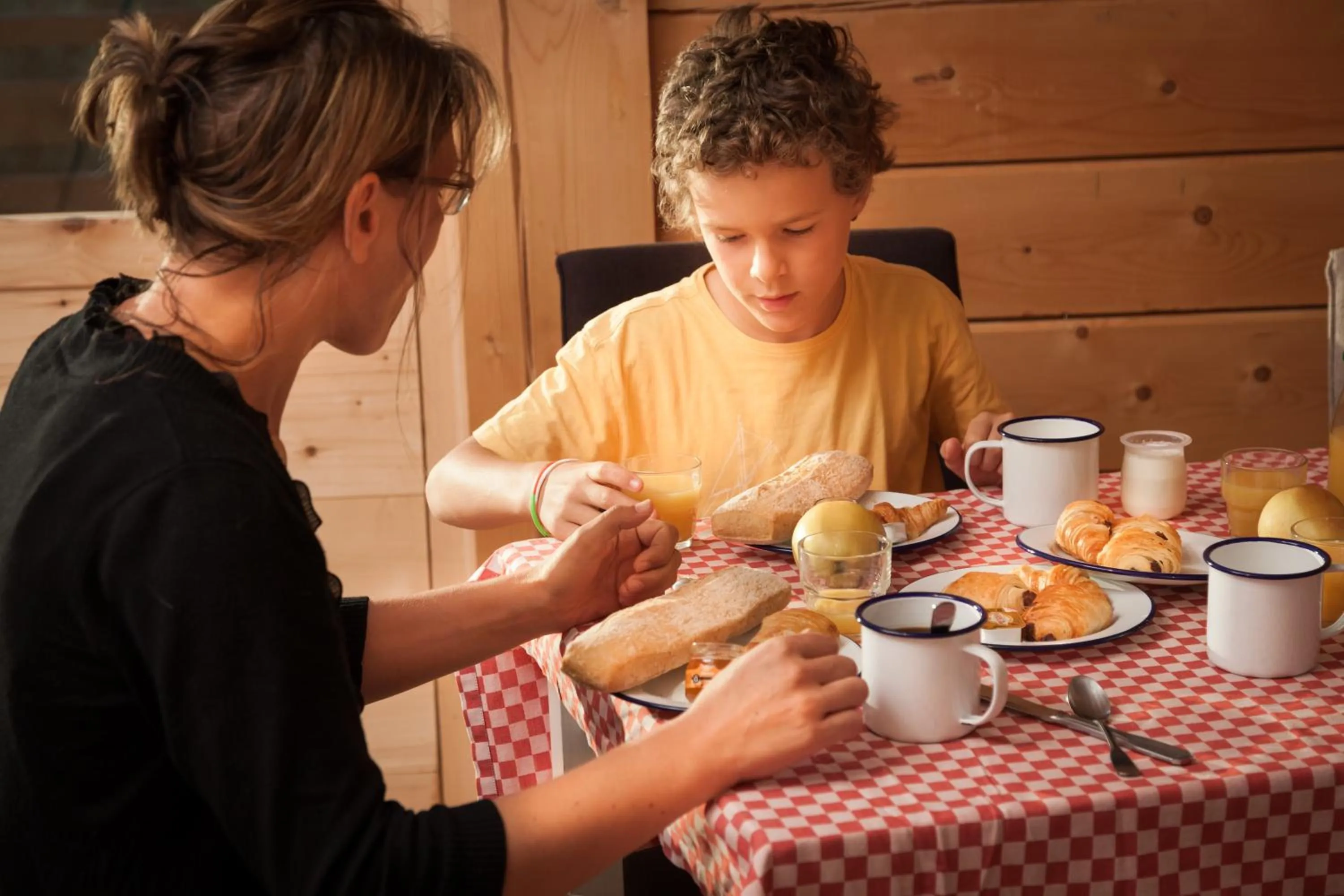Food and drinks in Les Cabanes Dans Les Bois Logis Hôtel
