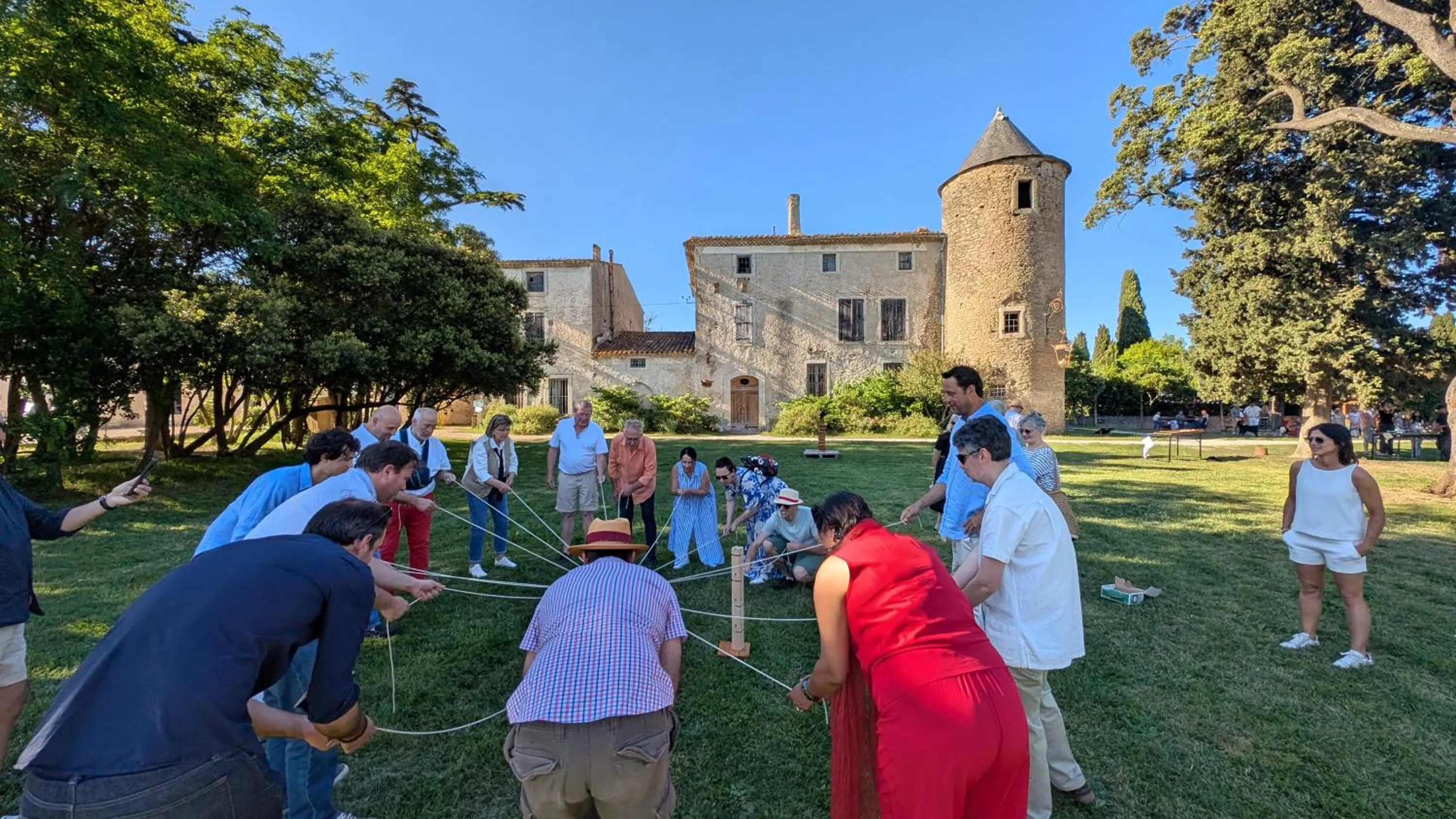 Activities in Les Cabanes Dans Les Bois Logis Hôtel