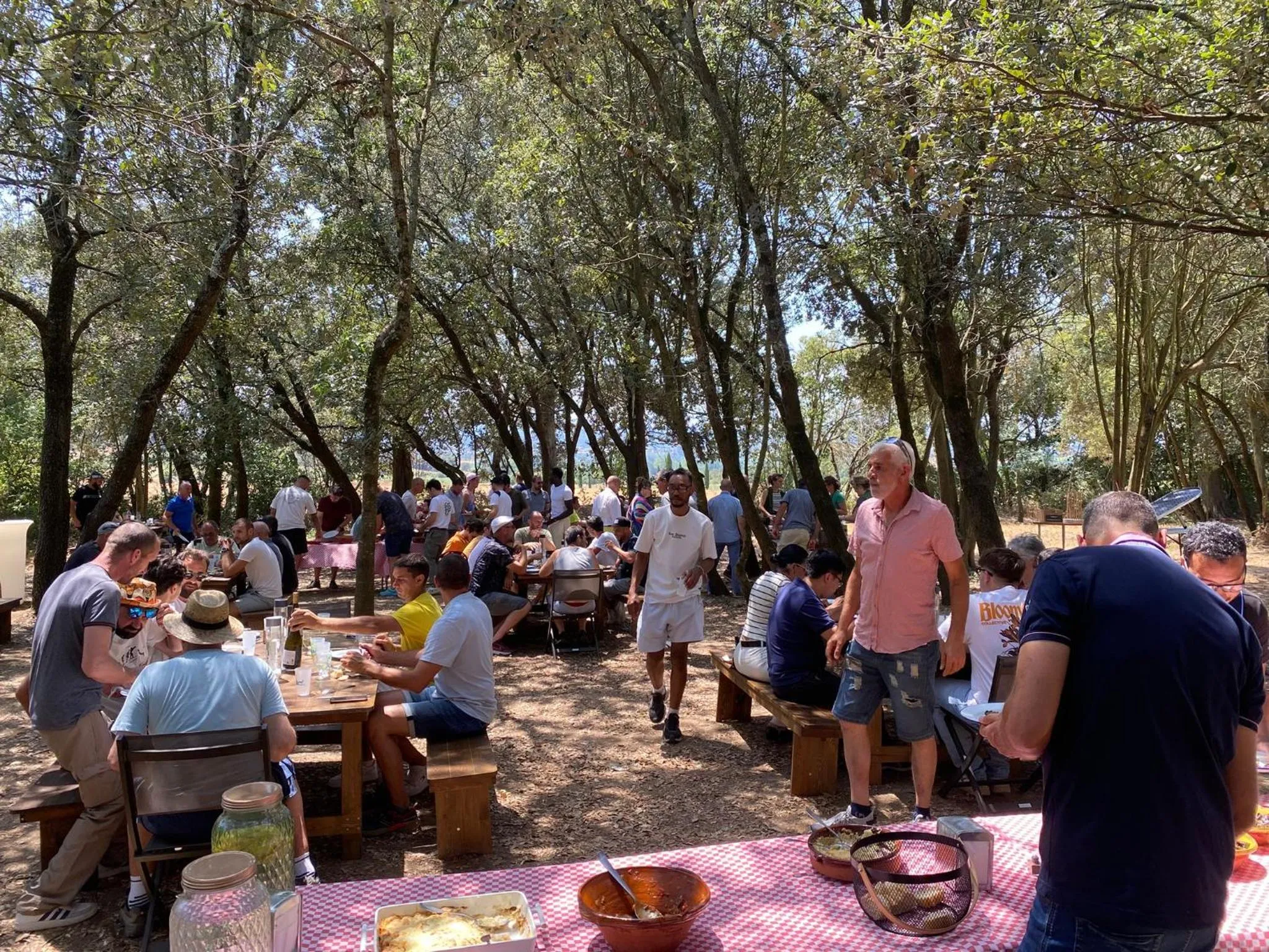 Meals in Les Cabanes Dans Les Bois Logis Hôtel