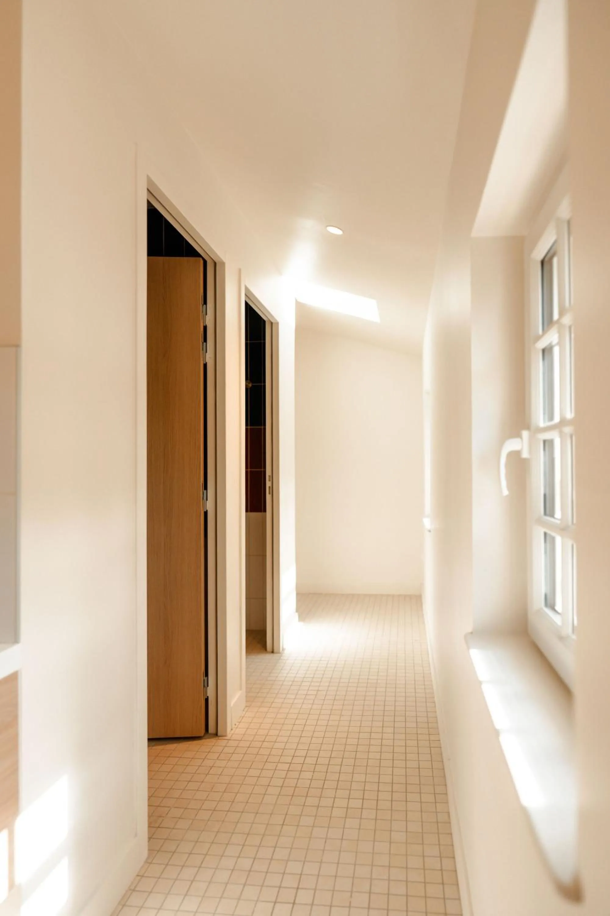 Bathroom in CENTRAL Hostel La Rochelle Centre