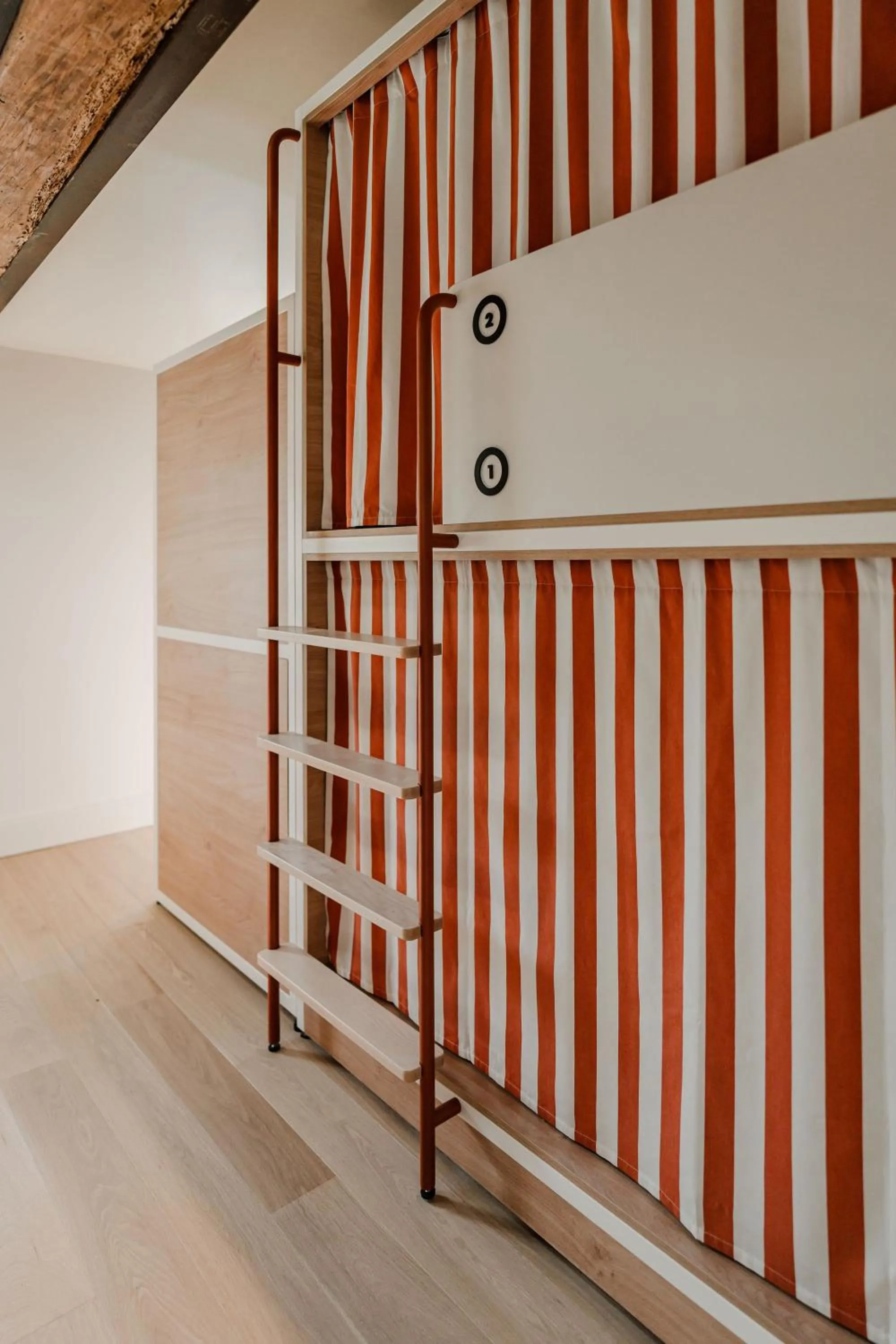 bunk bed in CENTRAL Hostel La Rochelle Centre