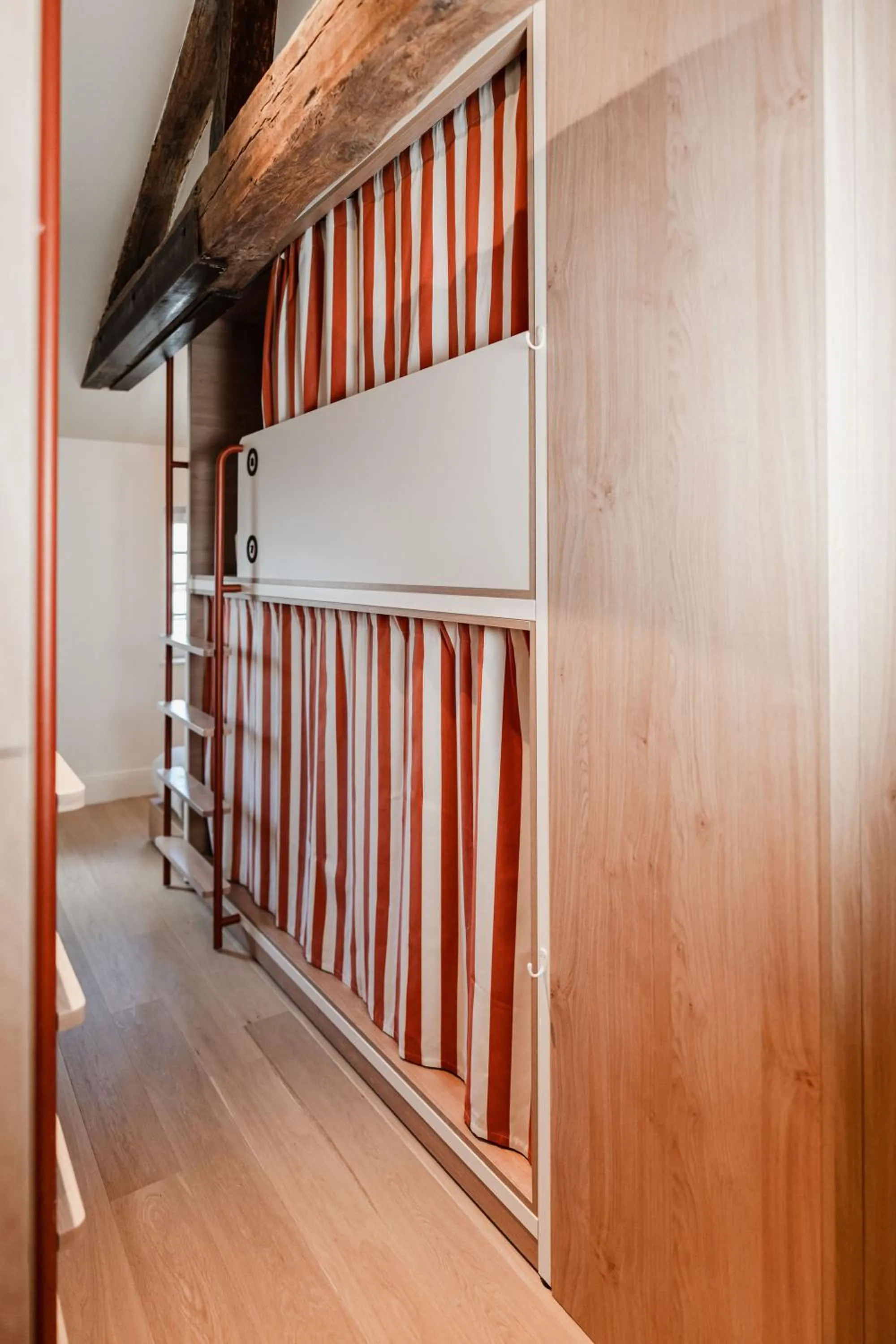 bunk bed, Bed in CENTRAL Hostel La Rochelle Centre