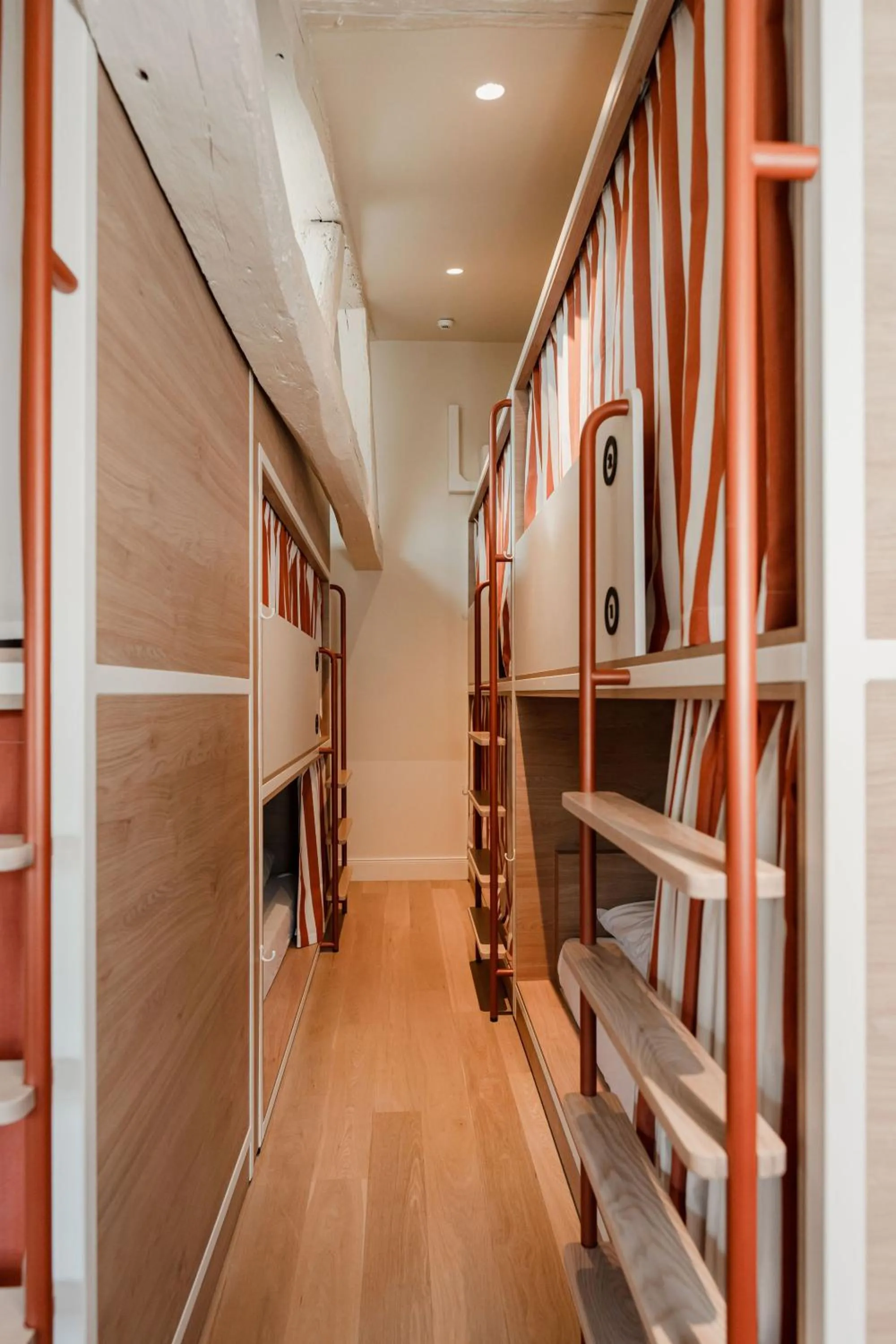 bunk bed in CENTRAL Hostel La Rochelle Centre