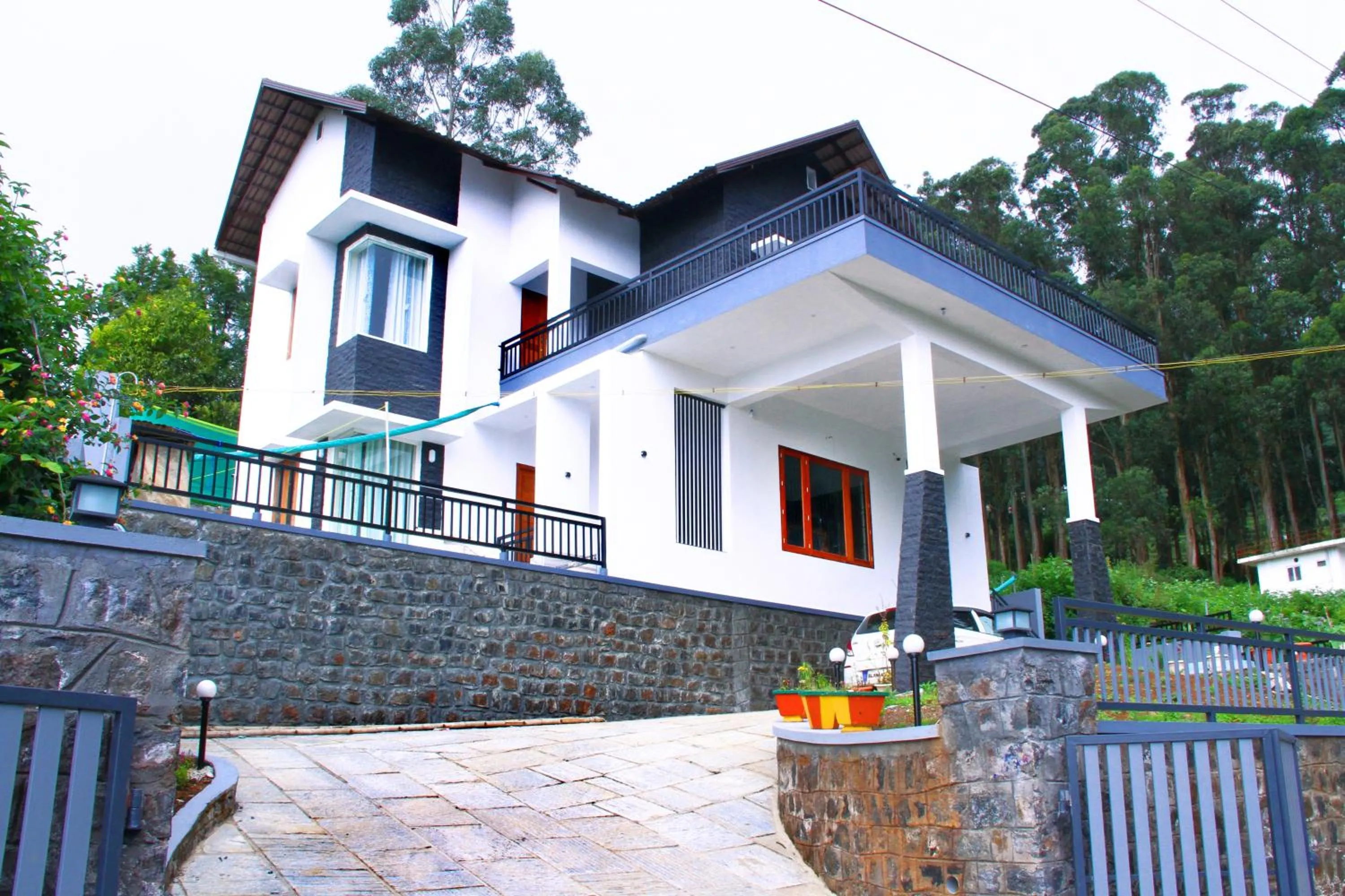Property building in Airy Homestay Ooty by Lexstays