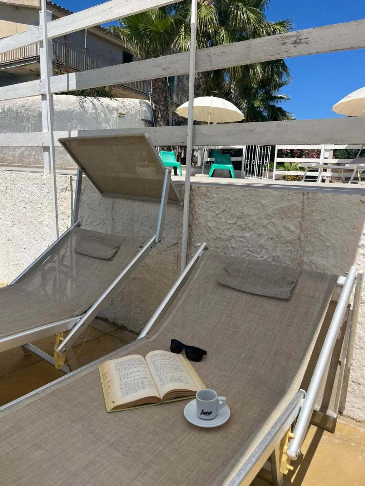 sunbed in Agriturismoeloropizzuta