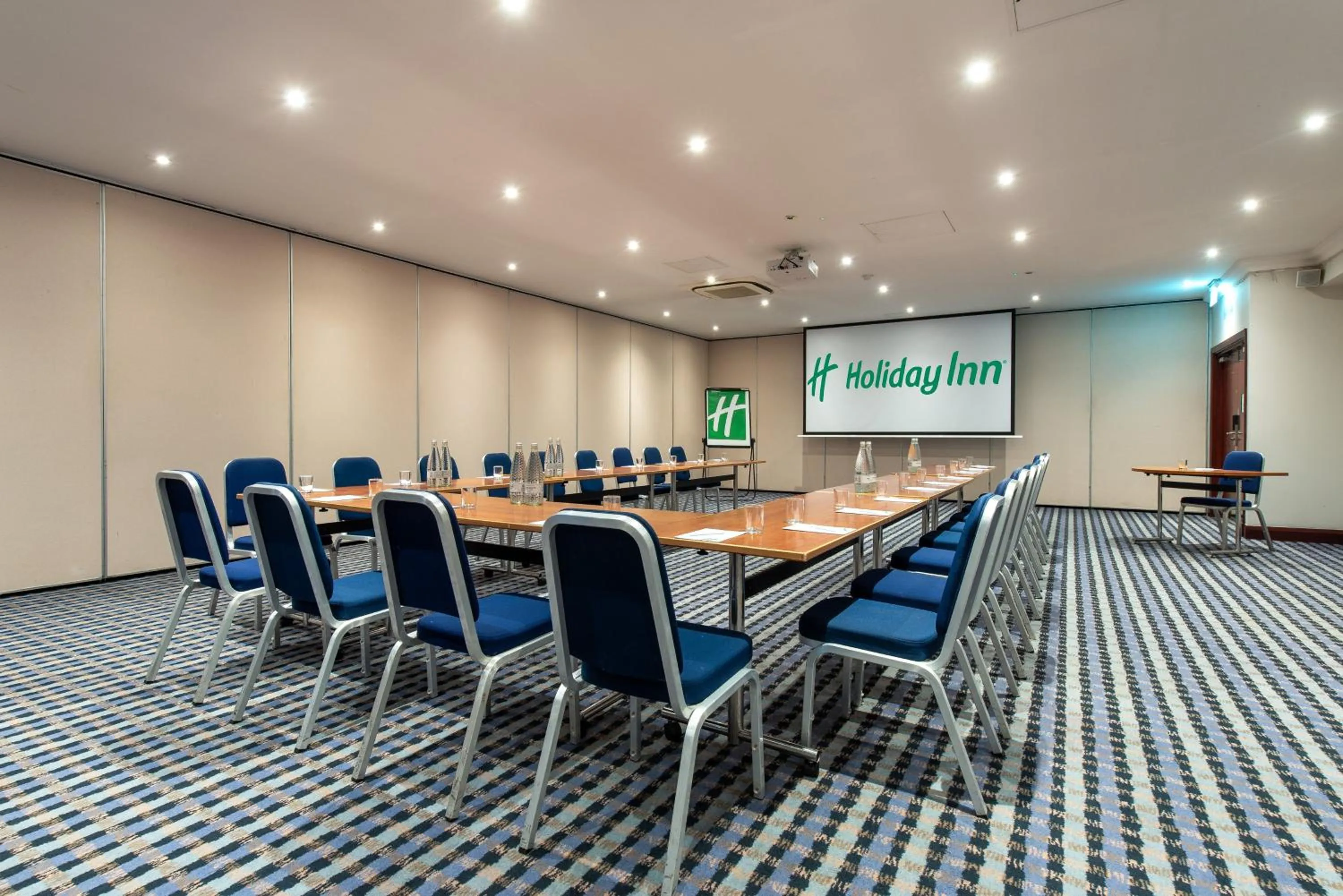 Meeting/conference room in Holiday Inn - Glasgow Airport by IHG