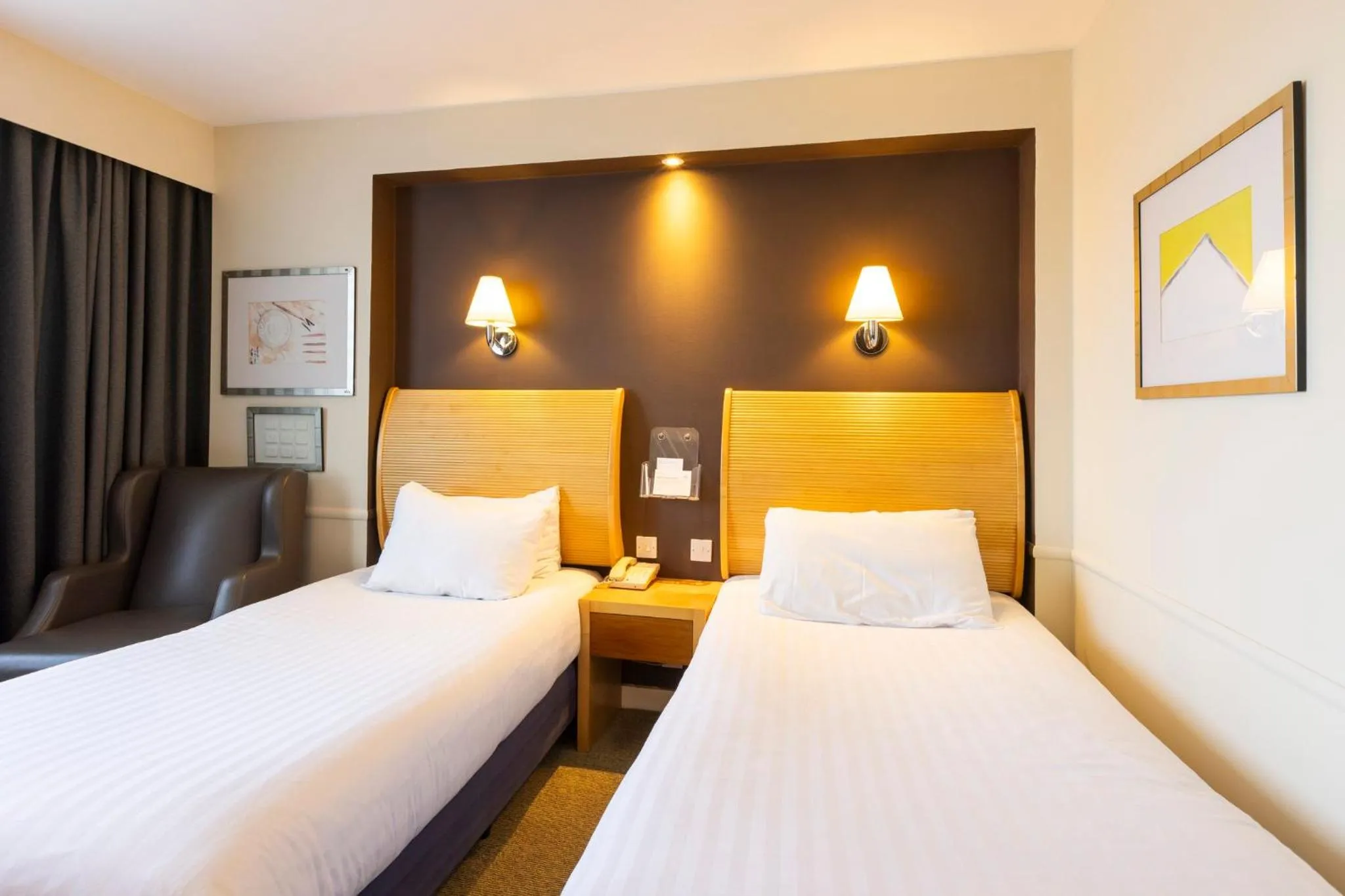 Photo of the whole room, Bed in Holiday Inn - Glasgow Airport by IHG