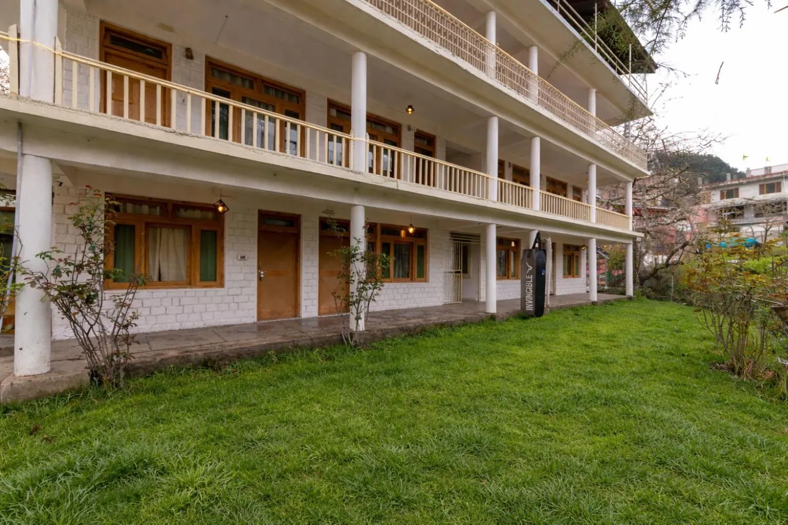 Property building in Beholden Stay & Cafe-Mountain View Boutique Stay in Old Manali