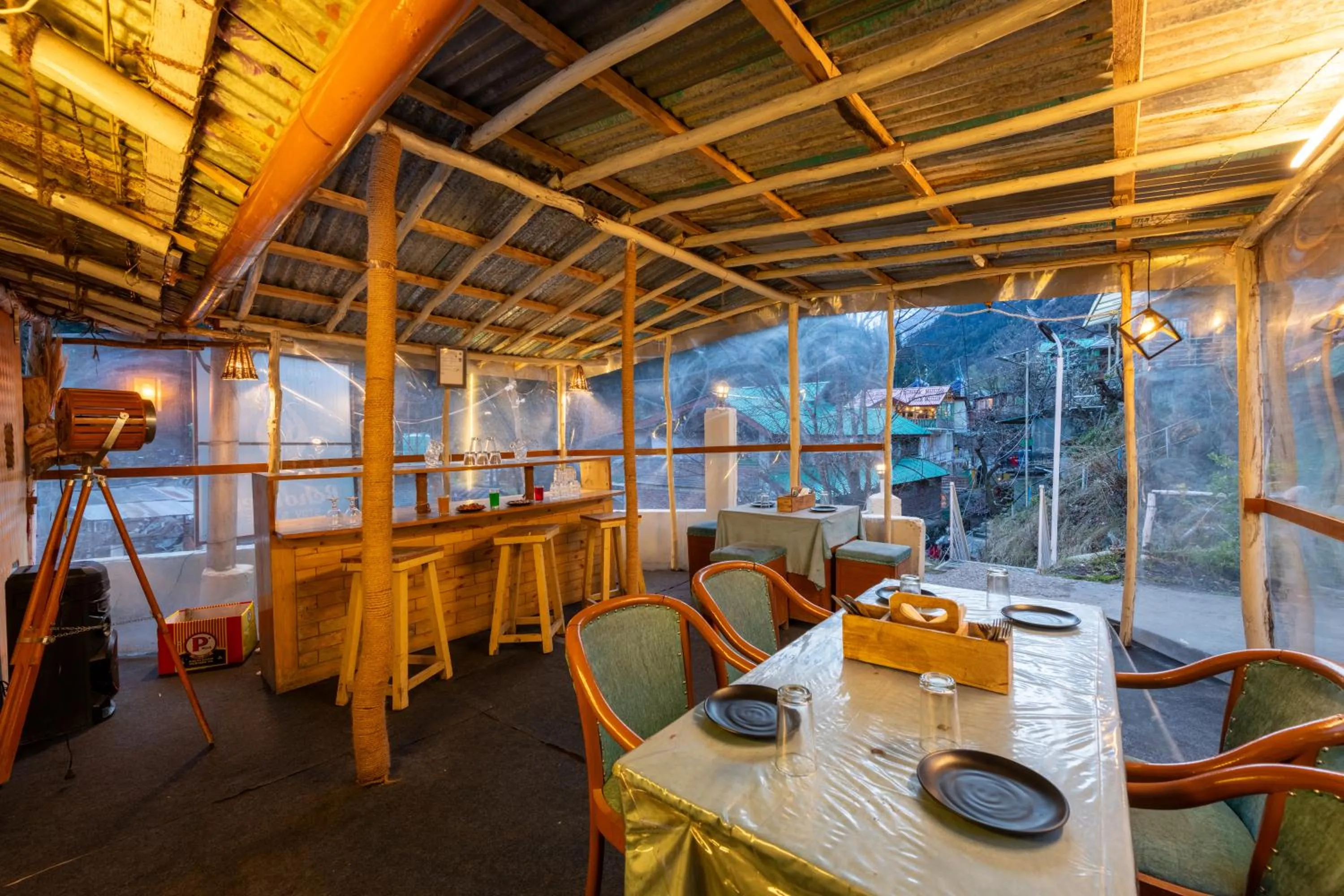 Property building in Beholden Stay & Cafe-Mountain View Boutique Stay in Old Manali