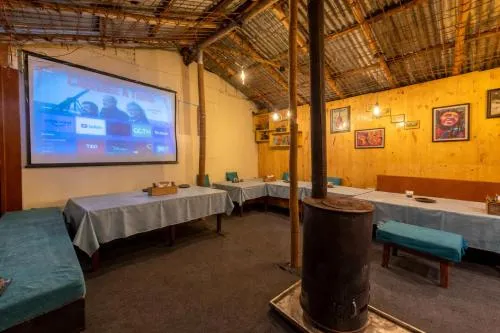 Property building in Beholden Stay & Cafe-Mountain View Boutique Stay in Old Manali
