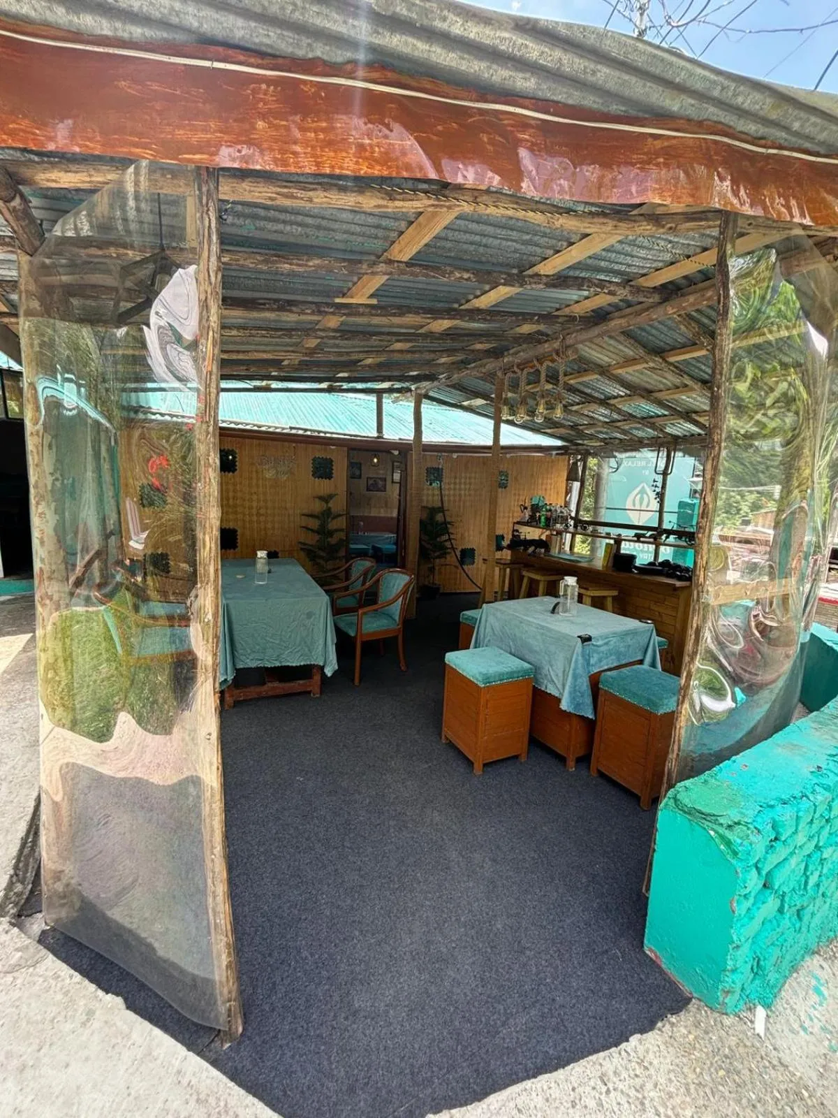 Restaurant/places to eat in Beholden Stay And Cafe - A Luxury Boutique Hotel In Manali