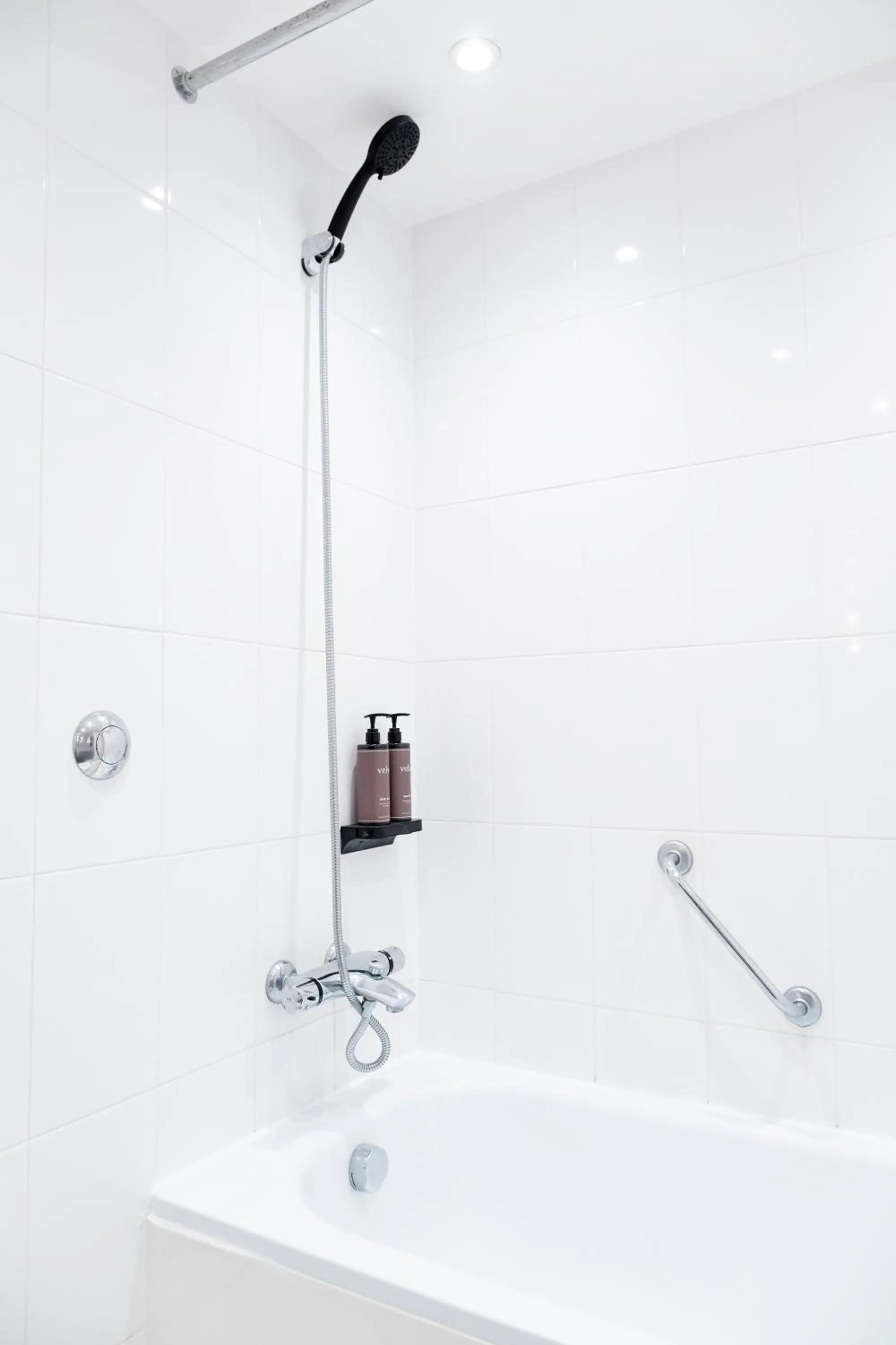 Bathroom in Muthu Glasgow River Hotel