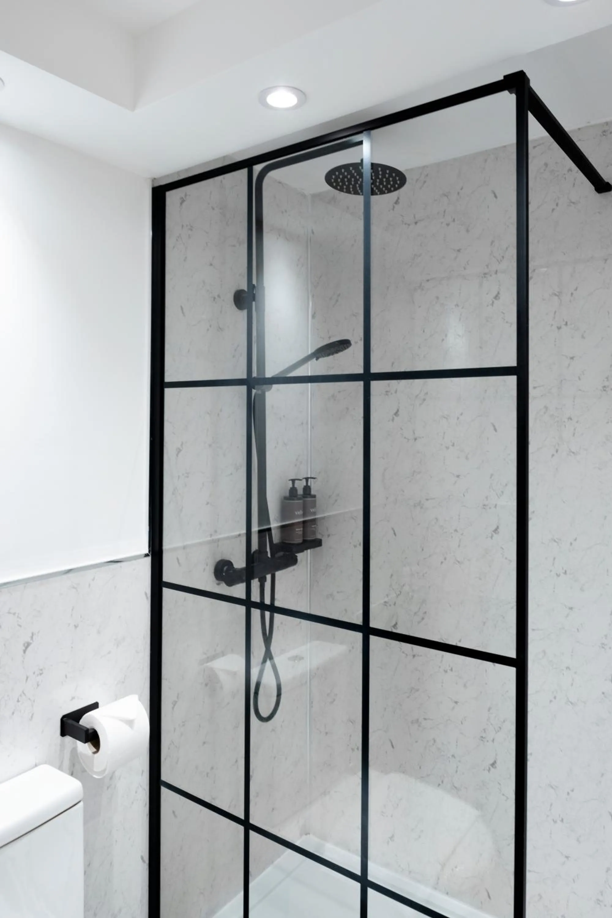 Bathroom in Muthu Glasgow River Hotel