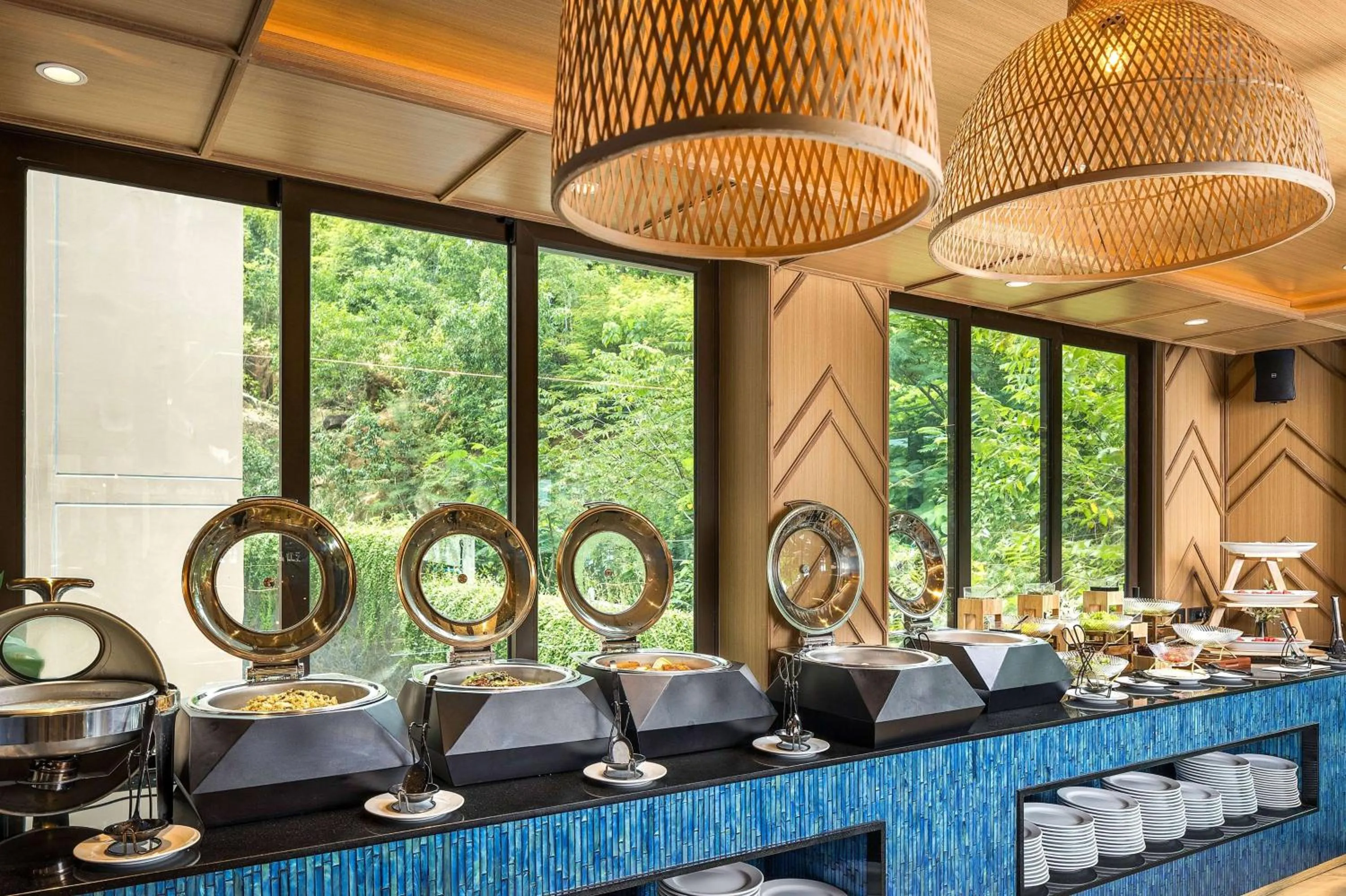 Restaurant/places to eat in The Proud Karon Beach Phuket Trademark Collection By Wyndham