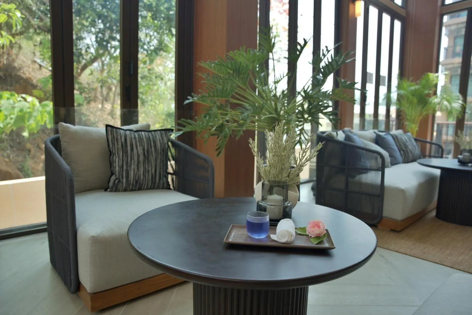 Lobby or reception in The Proud Karon Beach Phuket Trademark Collection By Wyndham