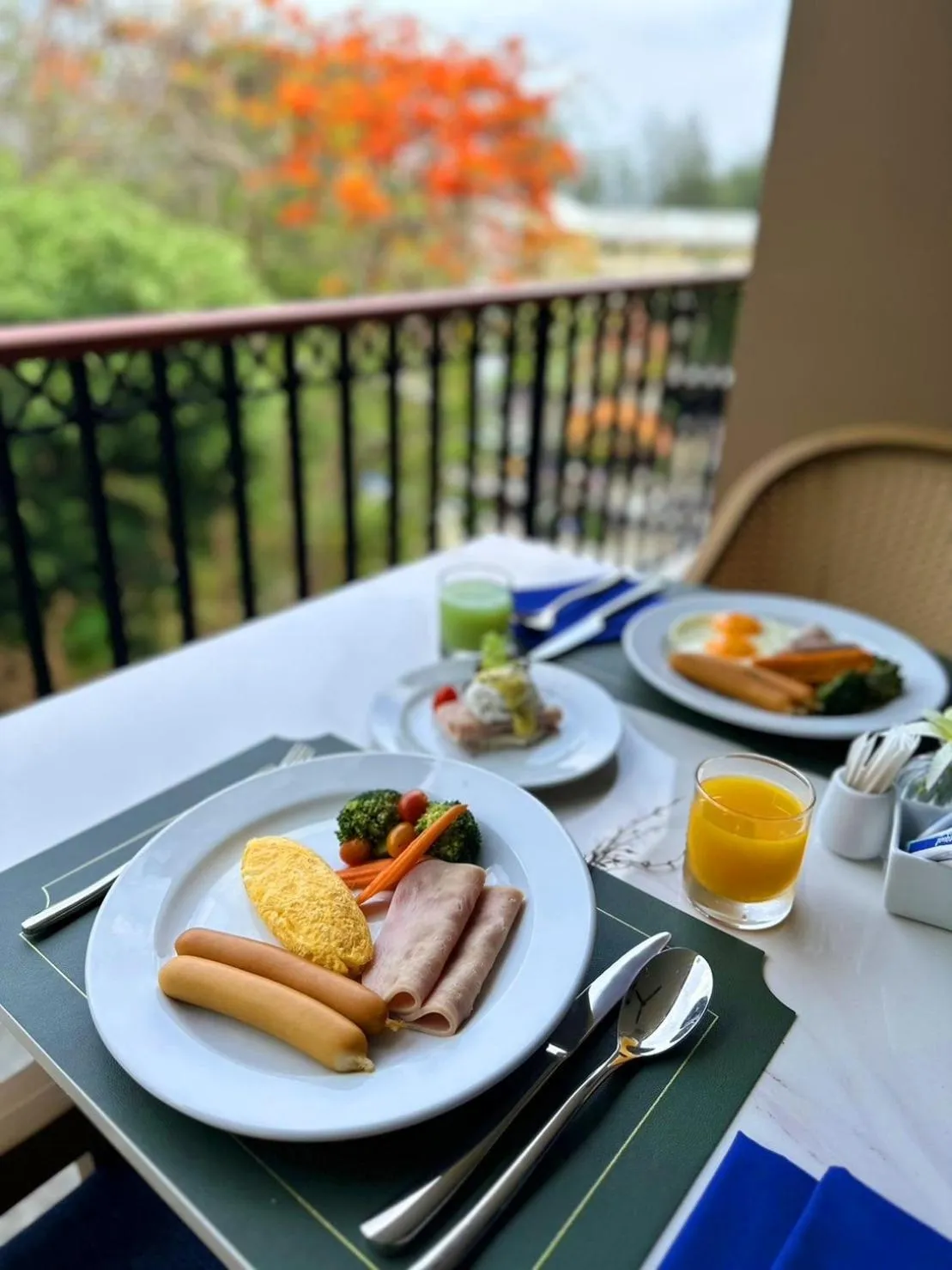 Restaurant/places to eat in The Proud Karon Beach Phuket Trademark Collection By Wyndham