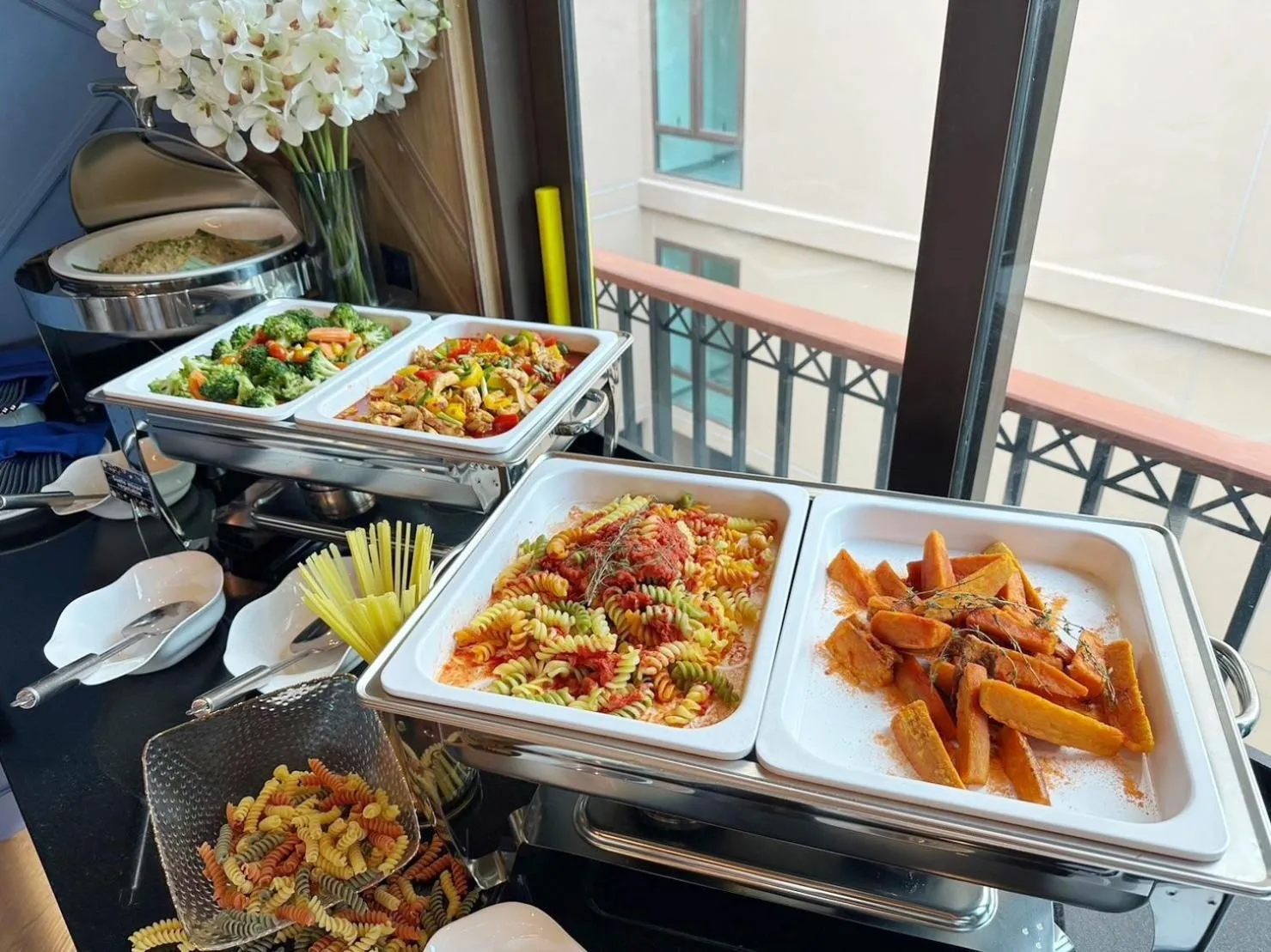 Restaurant/places to eat in The Proud Karon Beach Phuket Trademark Collection By Wyndham