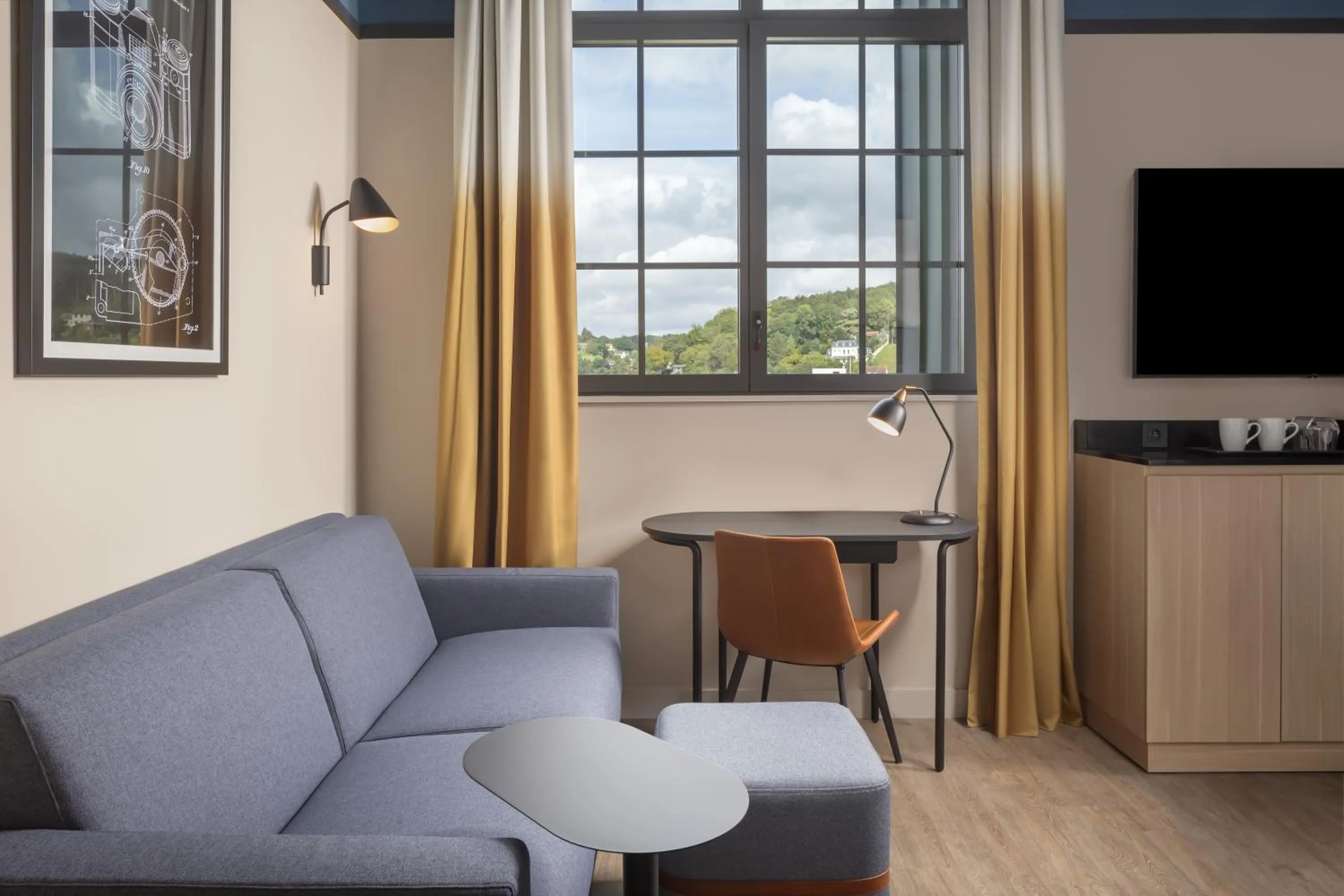 TV and multimedia in Hyatt Place Rouen