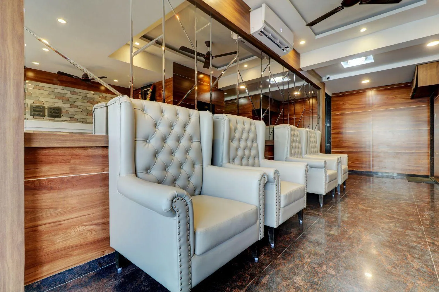 Lobby or reception in Hotel Flysky Rooms & Banquets