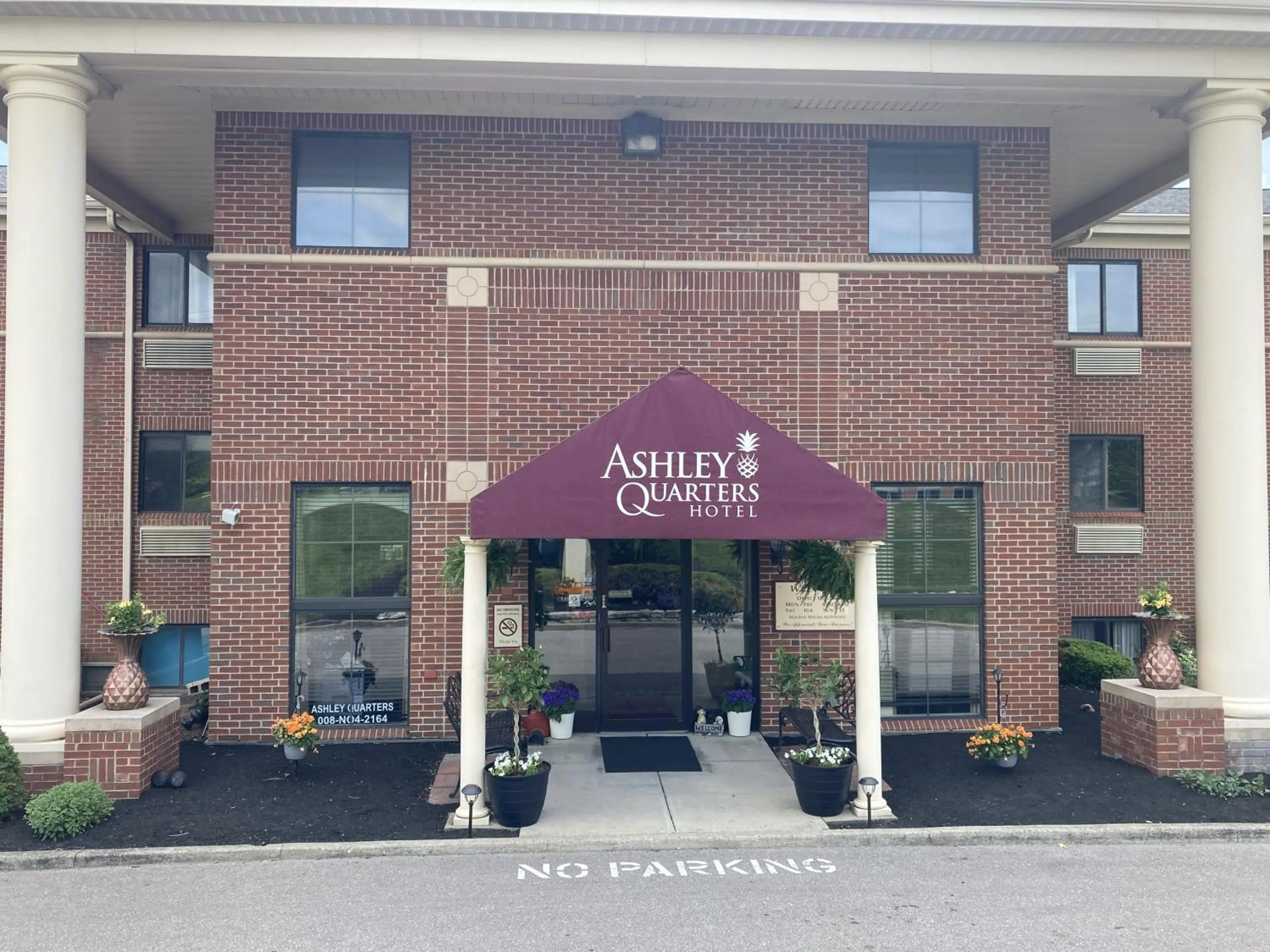 Property building in Ashley Quarters Hotel Airport-Cincinnati