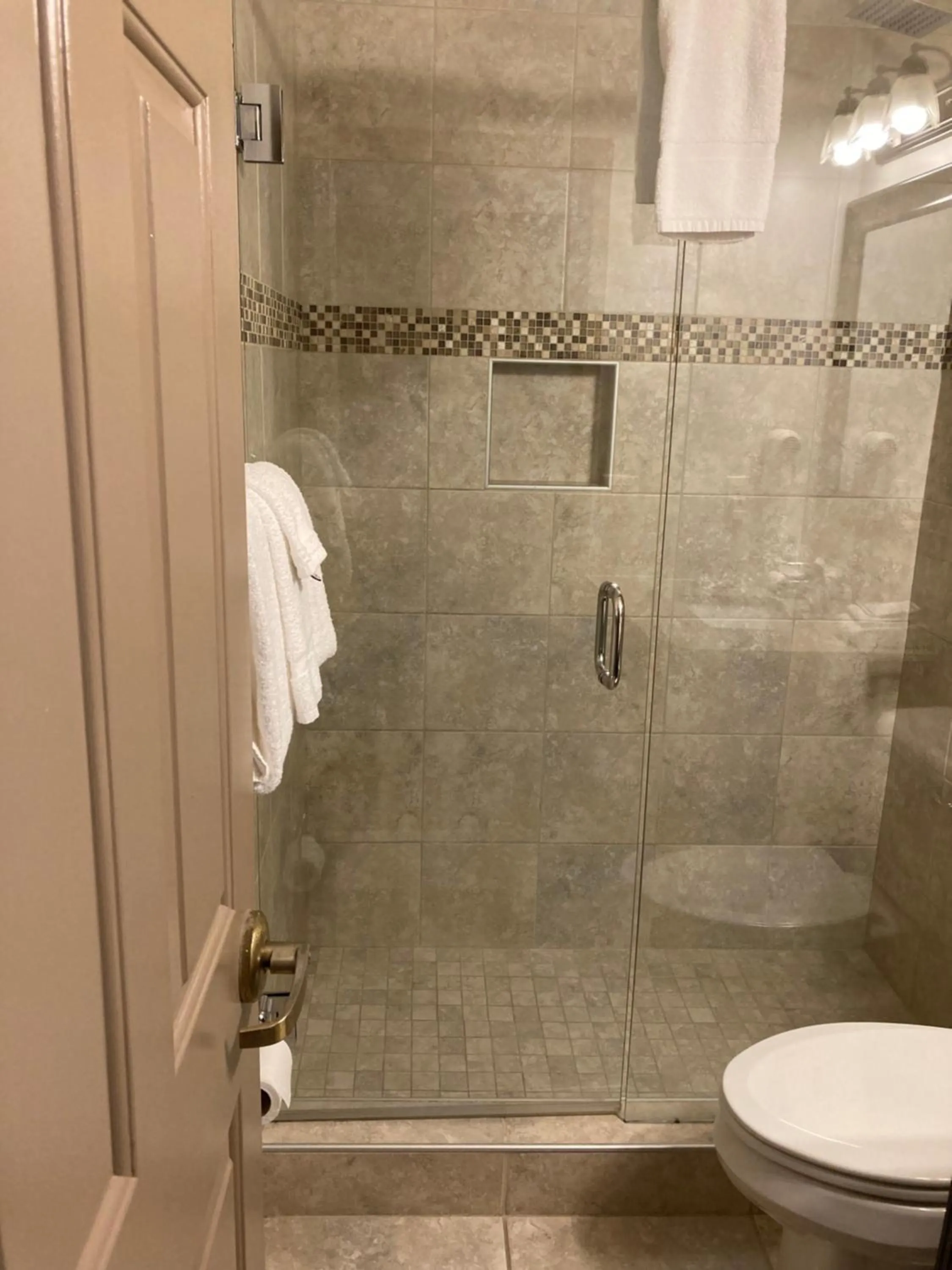 Bathroom in Ashley Quarters Hotel Airport-Cincinnati