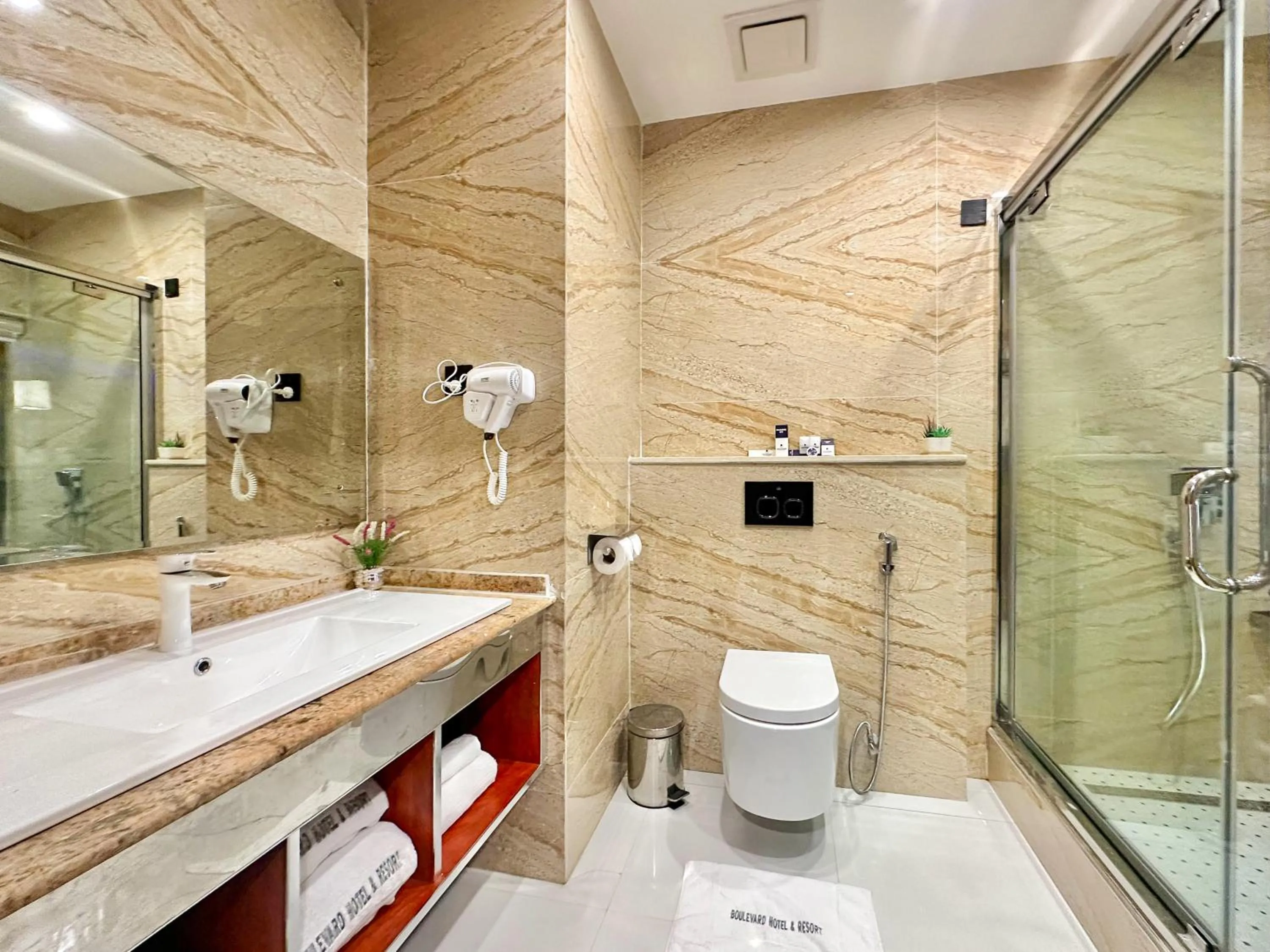 Boulevard Owerri Hotel