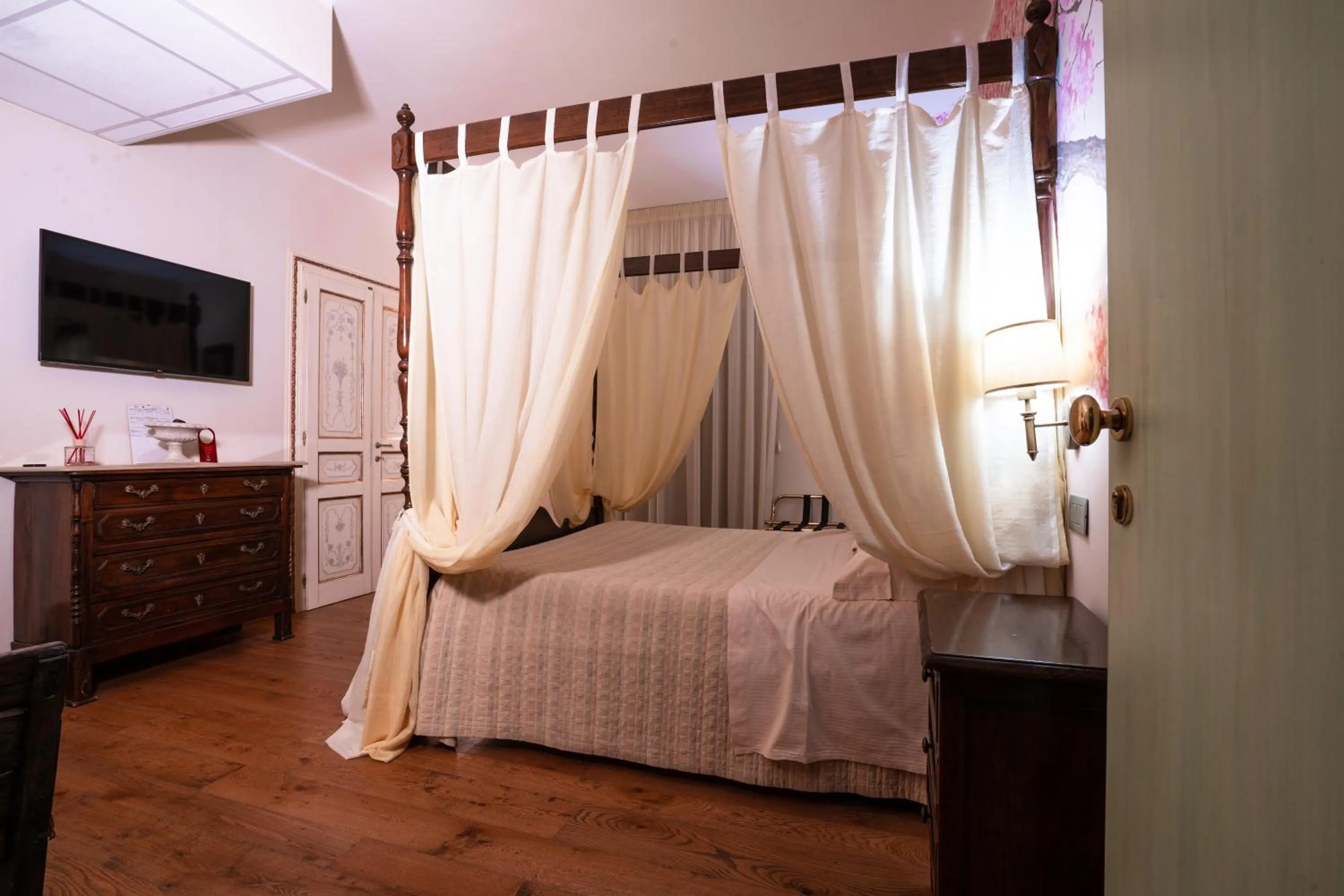 Bed in Villa D'Anzi B&B