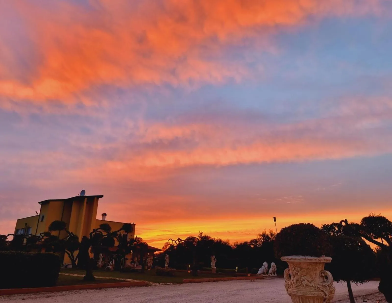 Day in Villa D'Anzi B&B