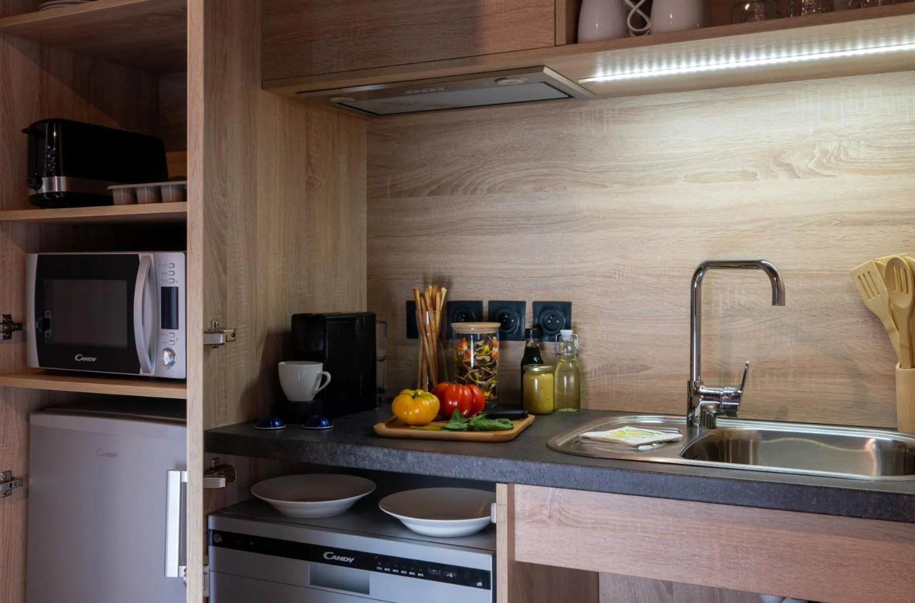 kitchen in Nemea Appart Hotel Nice Arenas Aéroport